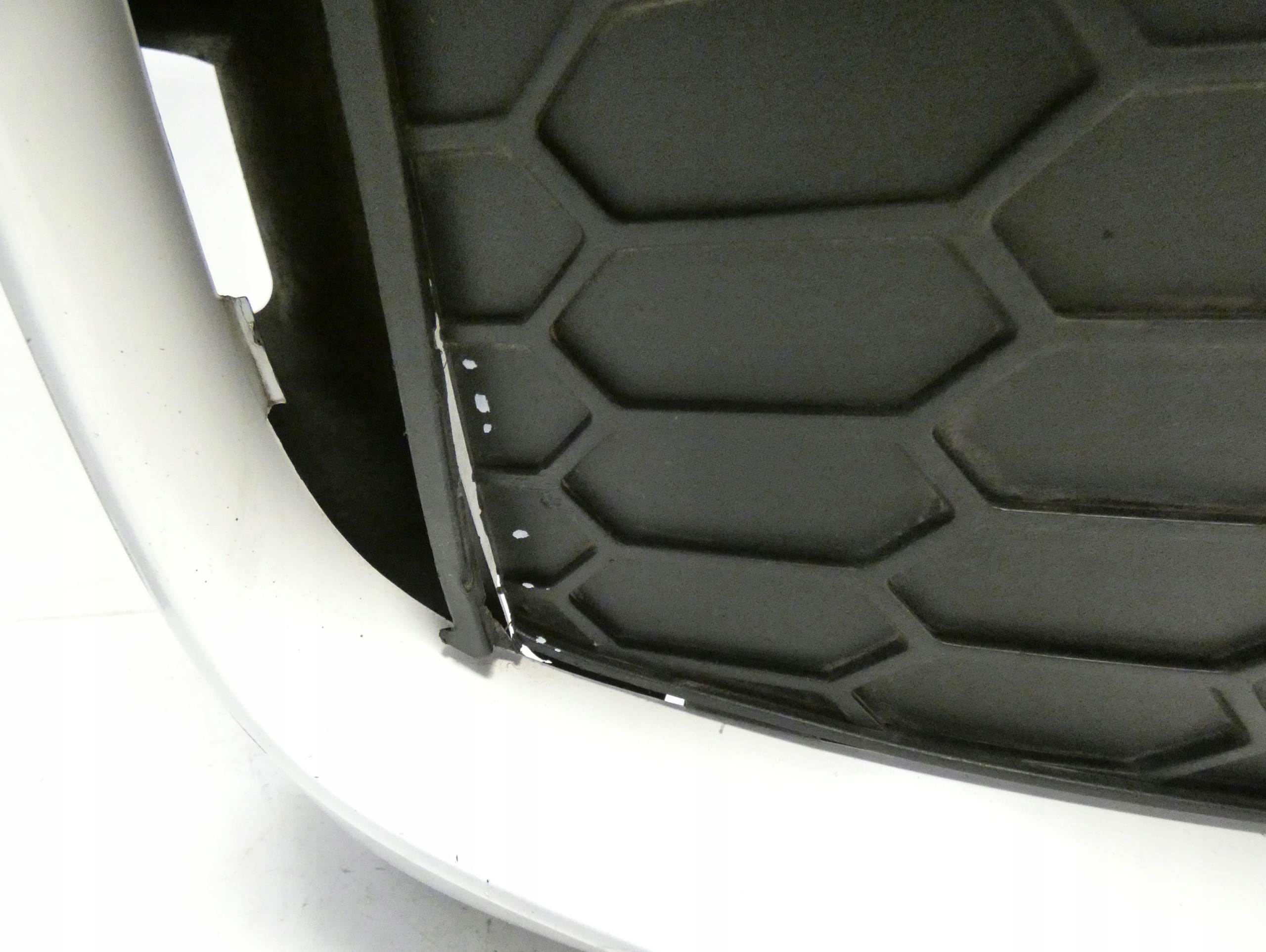 BMW X5 F15 M-PAKIET 8054014 2013-2018 POD 4 PDC SPRYSKI ZDERZAK PRZEDNI Producent części BMW OE