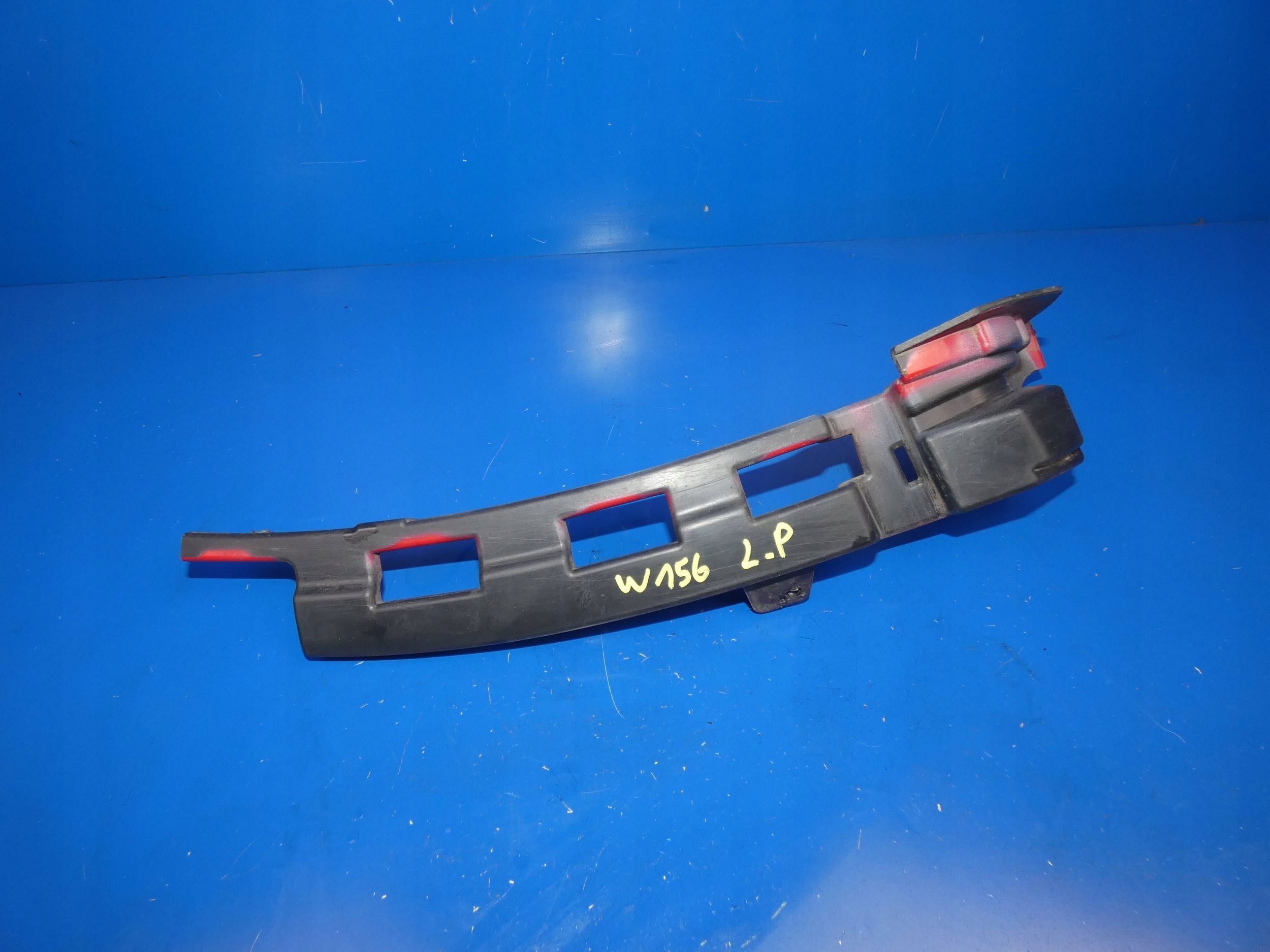 MERCEDES GLA W156 bumper bracket left front front holder