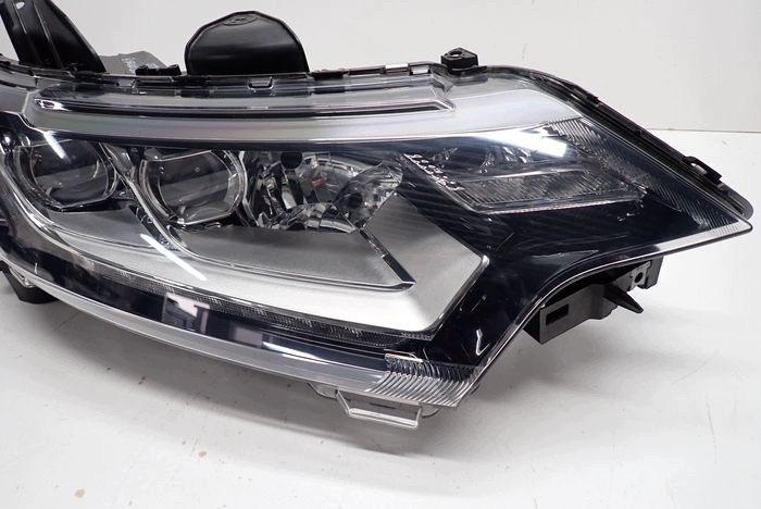MISUBISHI OUTLANDER III lens LED 19- reflektor right light 8301C8-64