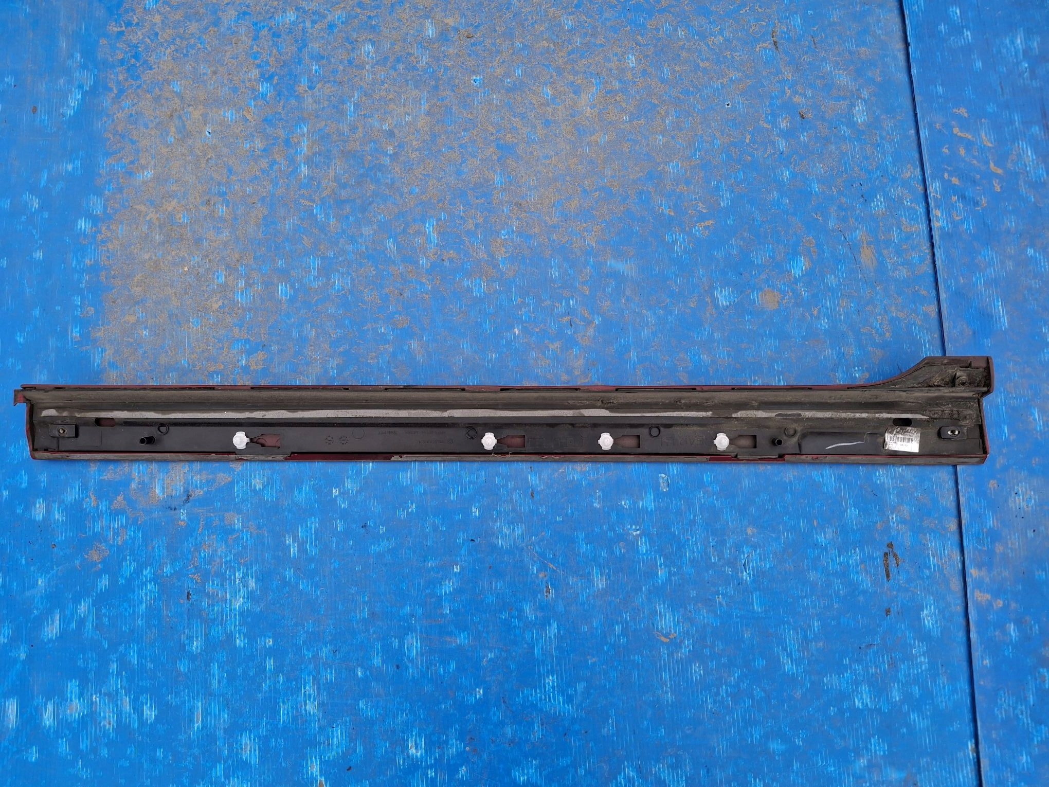 moulding for door left rear. VW SHARAN II 10R->