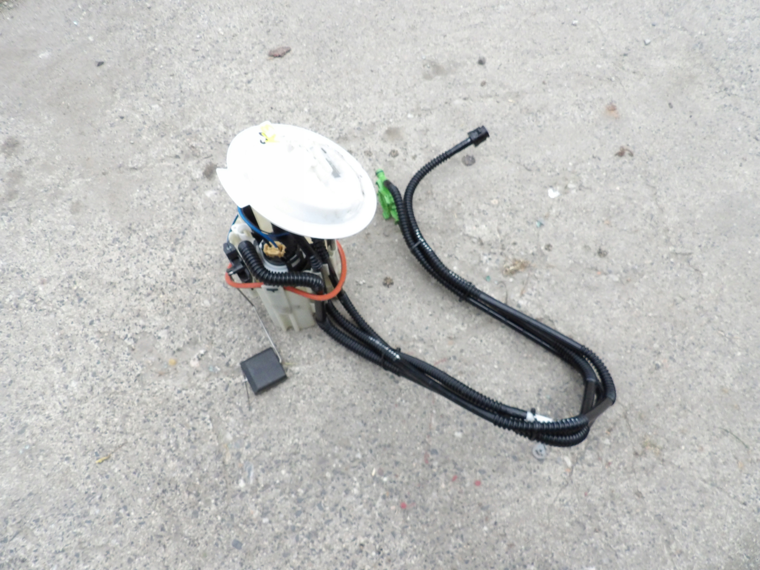 MERCEDES W204 GLK 2.2 feed pump
