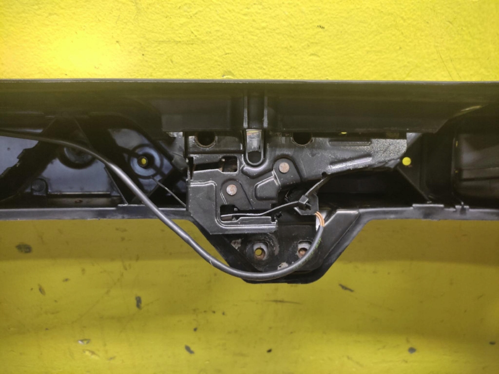 AUDI A6 C6 2.0 TDI support panel for radiators 1857769007