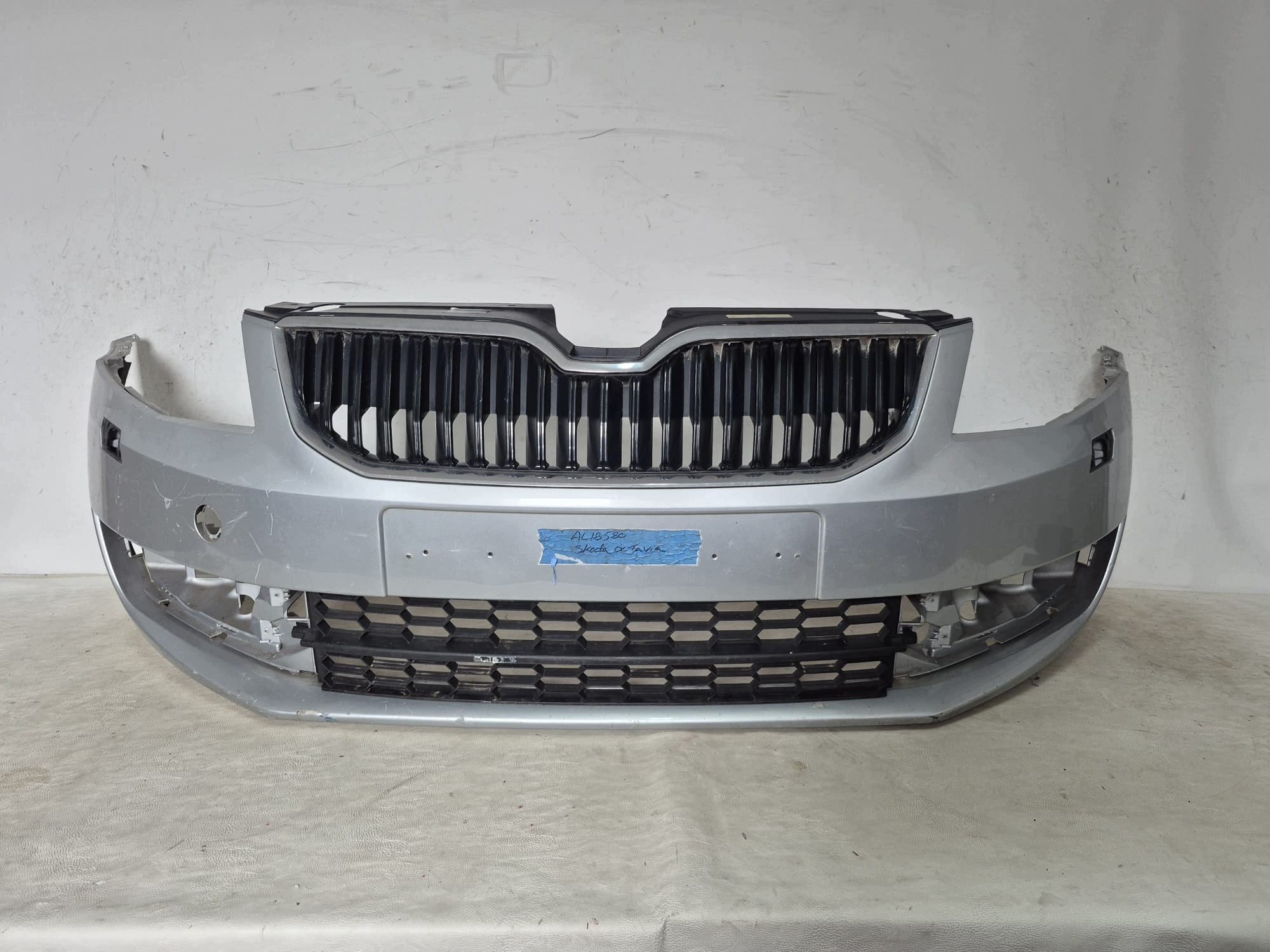 SKODA OCTAVIA III 3 12-16 bumper front front washer