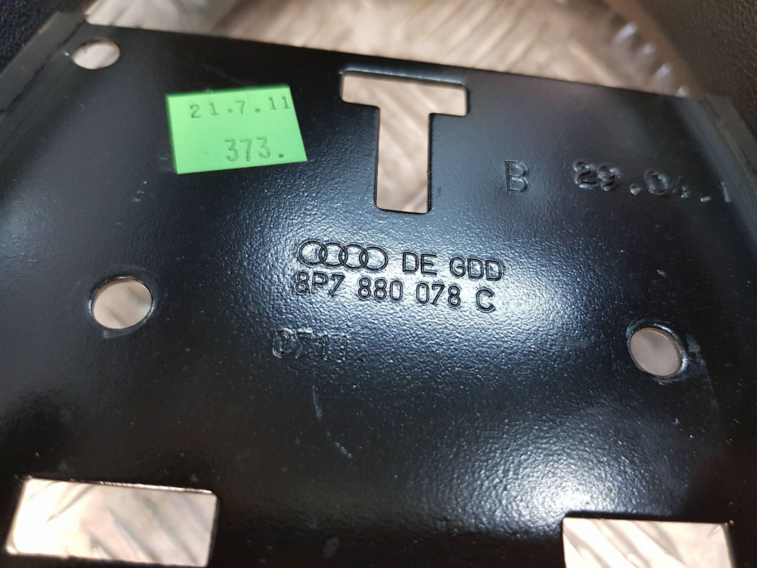 rest seat left right rear part KPL 8P7880078C 8P7880077C AUDI A3 8P CABRIO