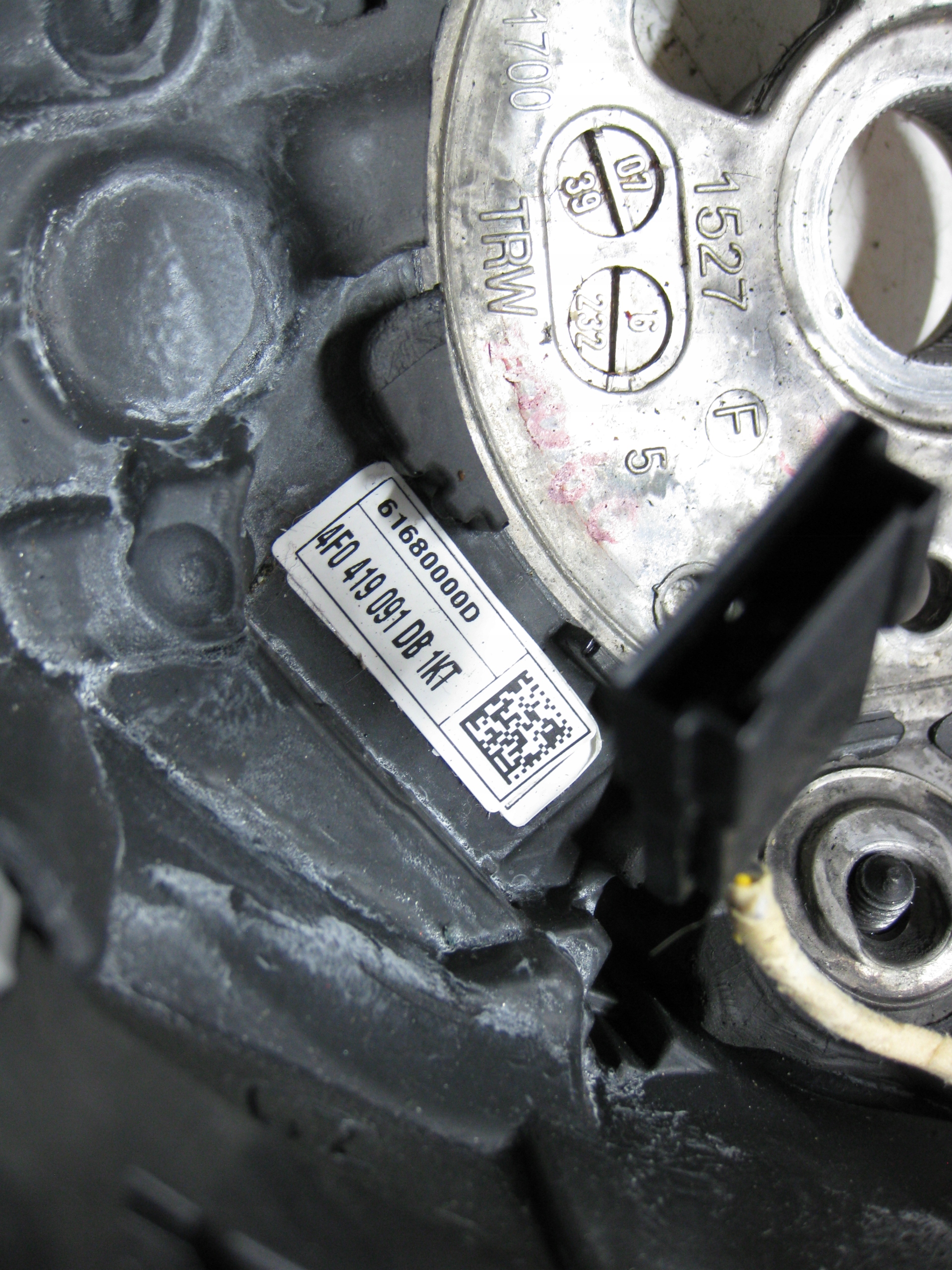 AUDI A6 C6 KOMBI 2.7 TDI 07R lenkrad Leder 4F0419091DB