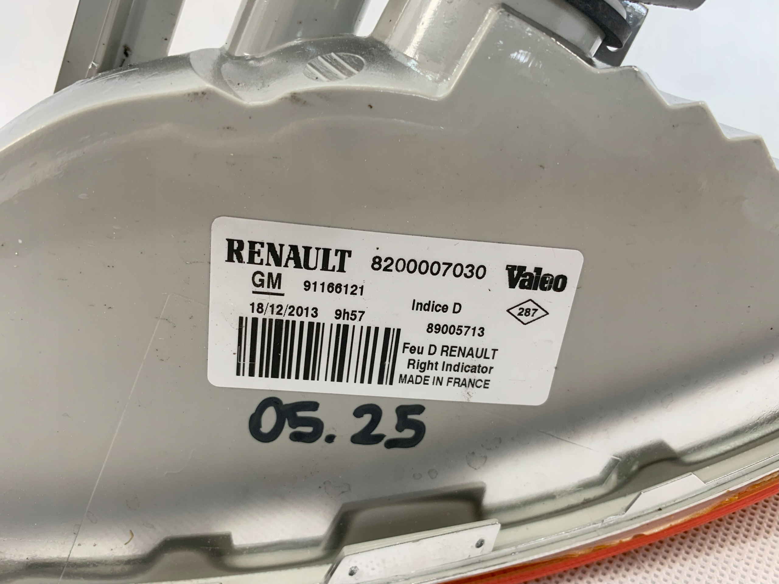indicator right Renault Trafic 2 II 01-07r 8200007030 05.25