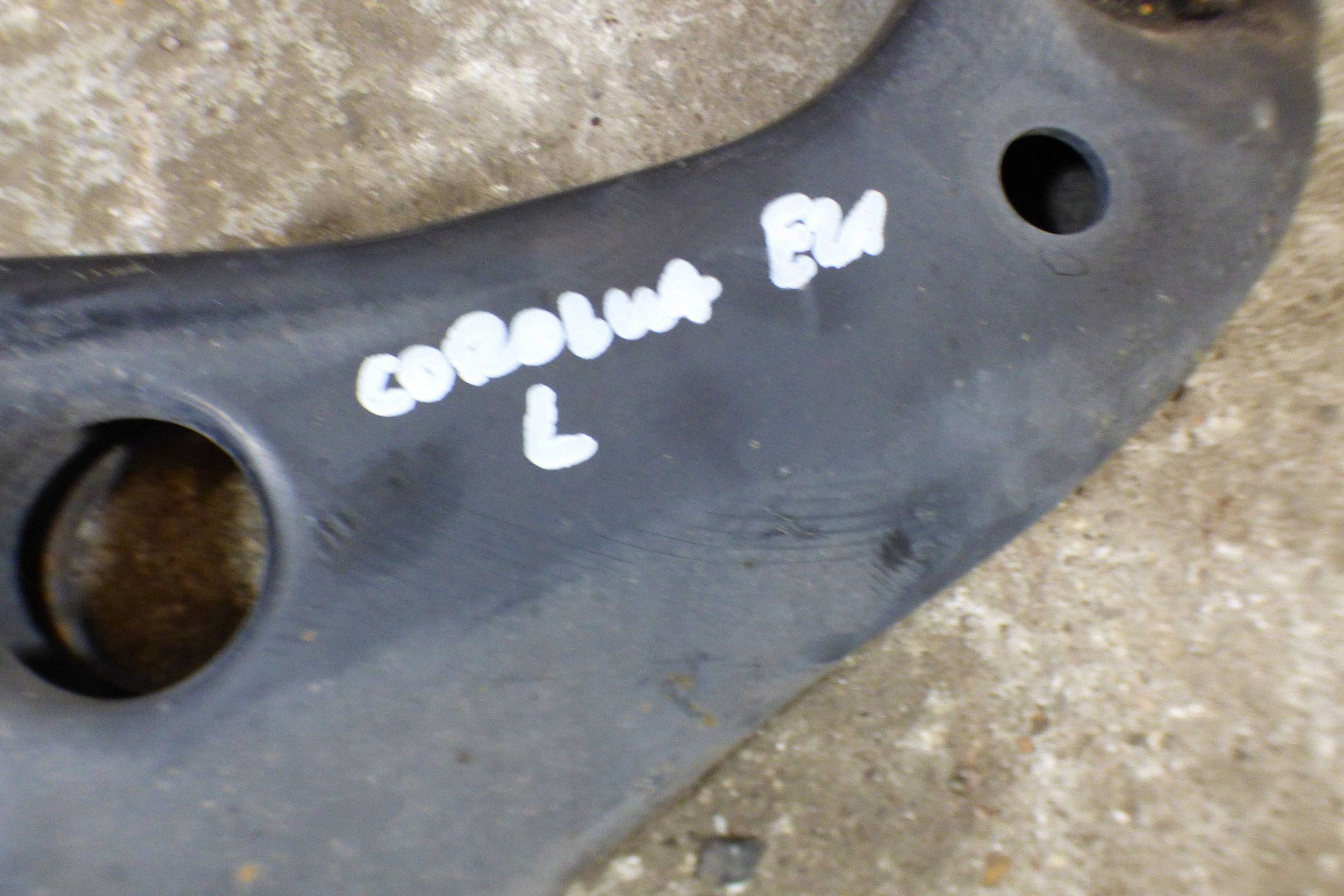 arm left front original st.very good condition Toyota Corolla E21
