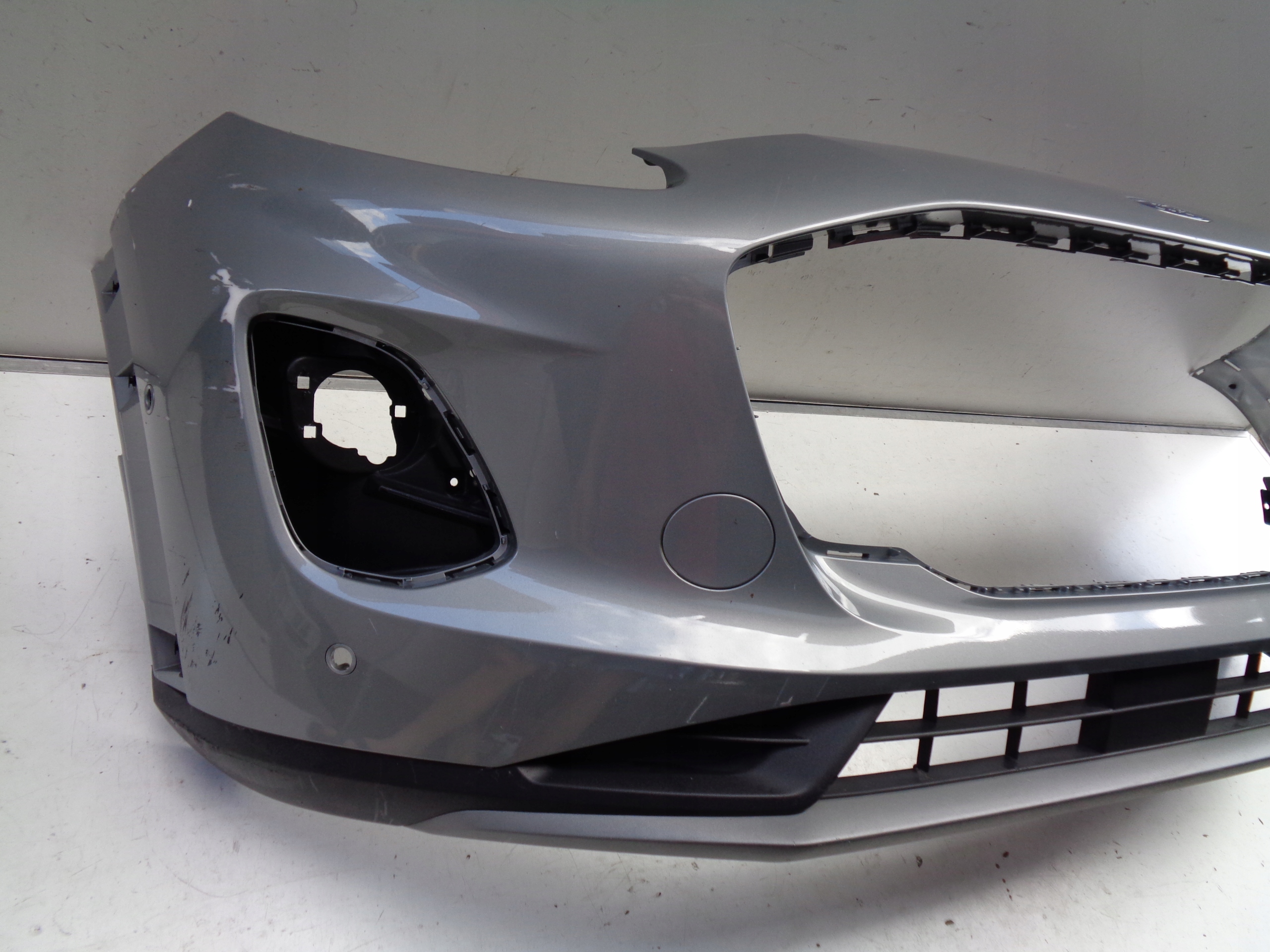 Frontstoßstange FORD PUMA 19- NR 36643