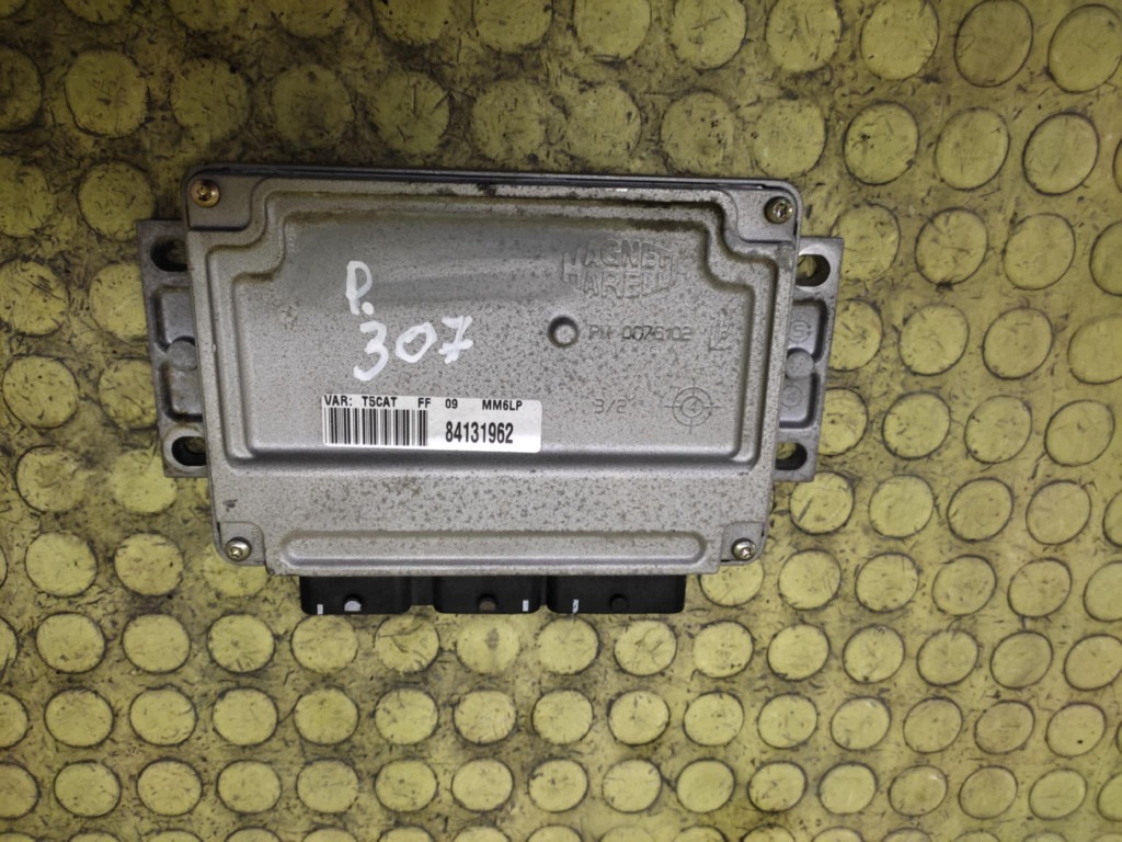 PEUGEOT 307 control unit of the engine 9659057580