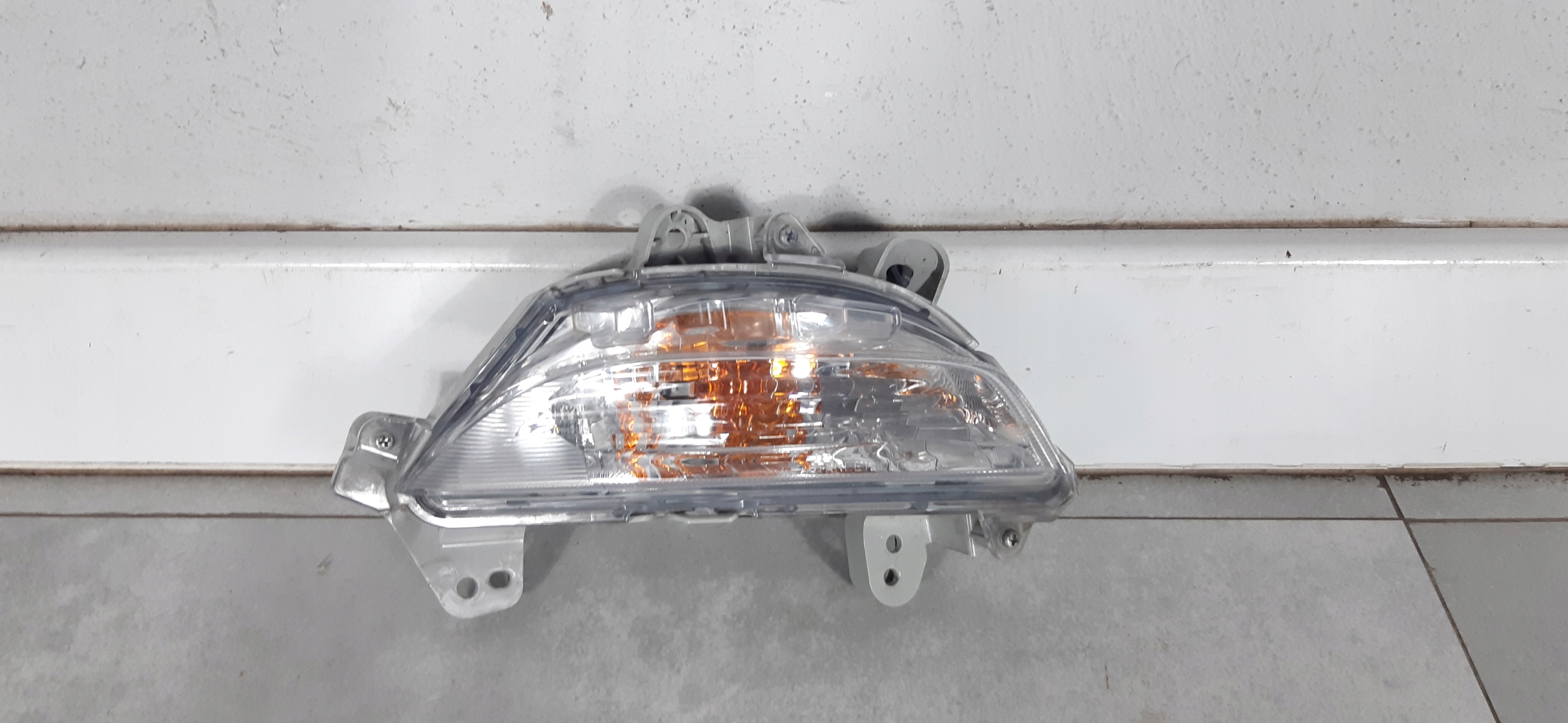 mazda III 3 13-17 поворотник правый