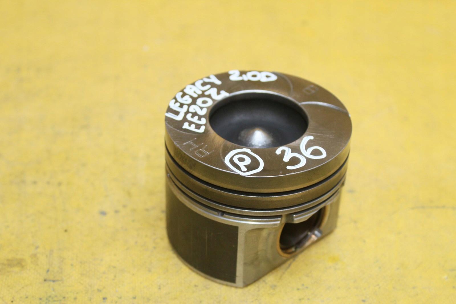 TŁOK TŁOKI EE20Z 2.0 D LEGACY IV