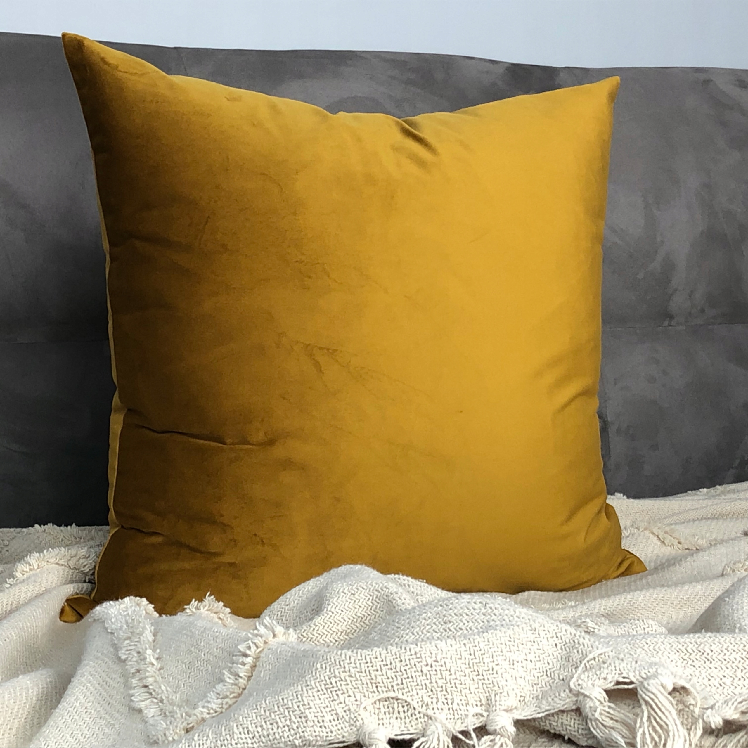 POSZEWKA MUSZTARDOWA VELVET 50x70 WELUR EAN (GTIN) 4444444444