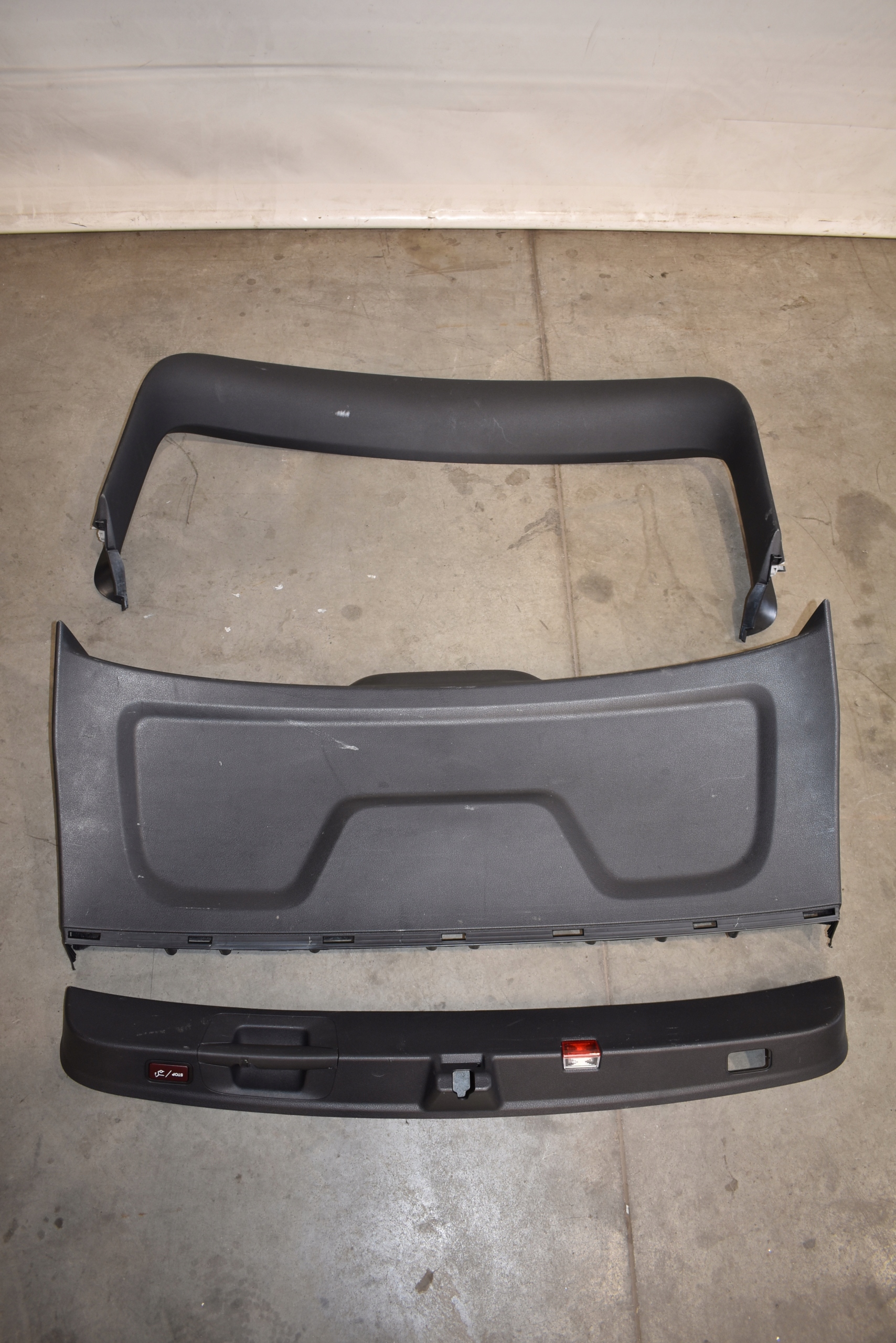 perfect condition cover bonnet boot KPL. MERCEDES W167 SUV 1