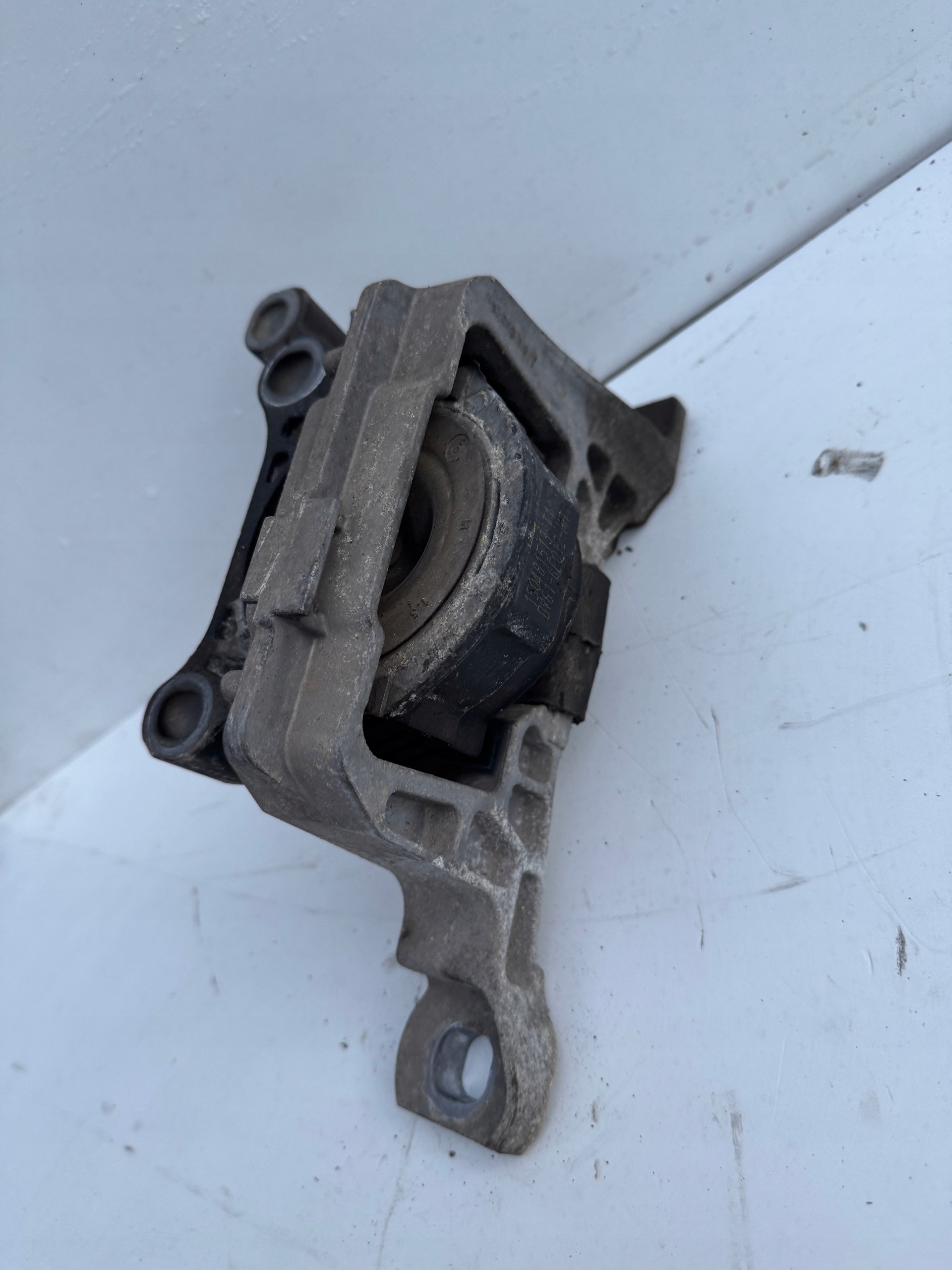 FORD FOCUS MK3 KUGA MK2 1.5 ECOBOOST airbag engine mount DV61-6F012-HA