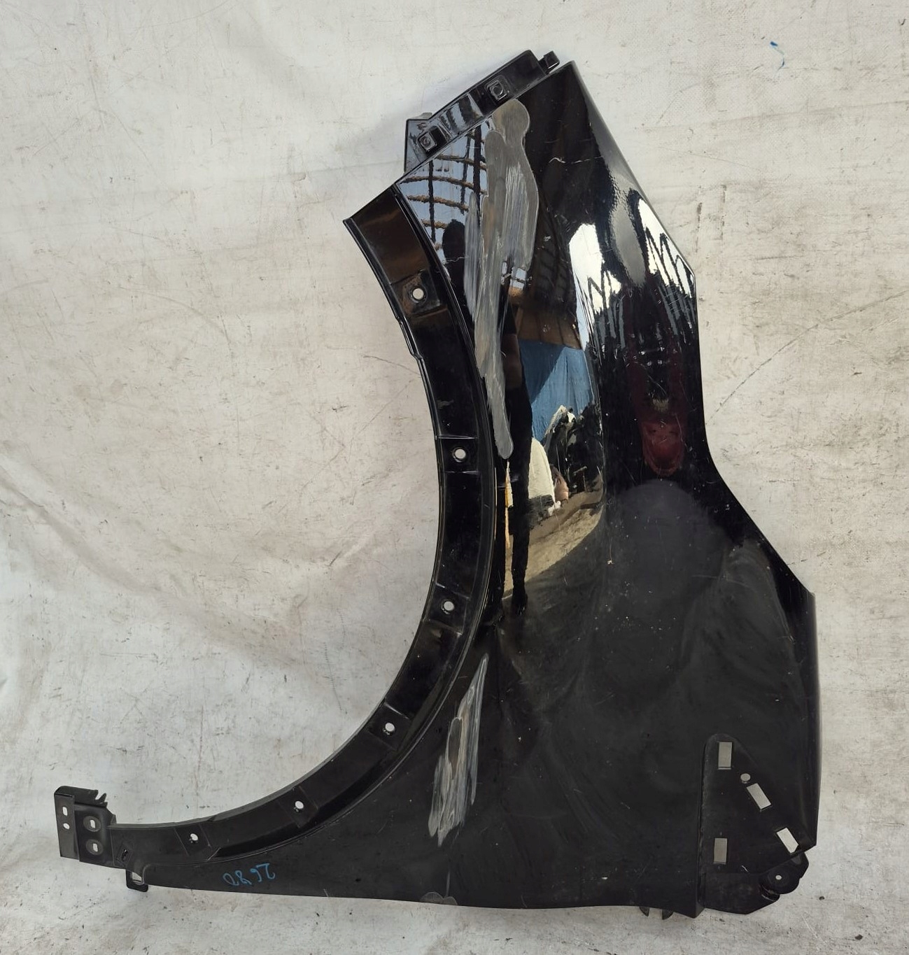RENAULT CAPTUR and 1 13-19 fender front front left 631018998R