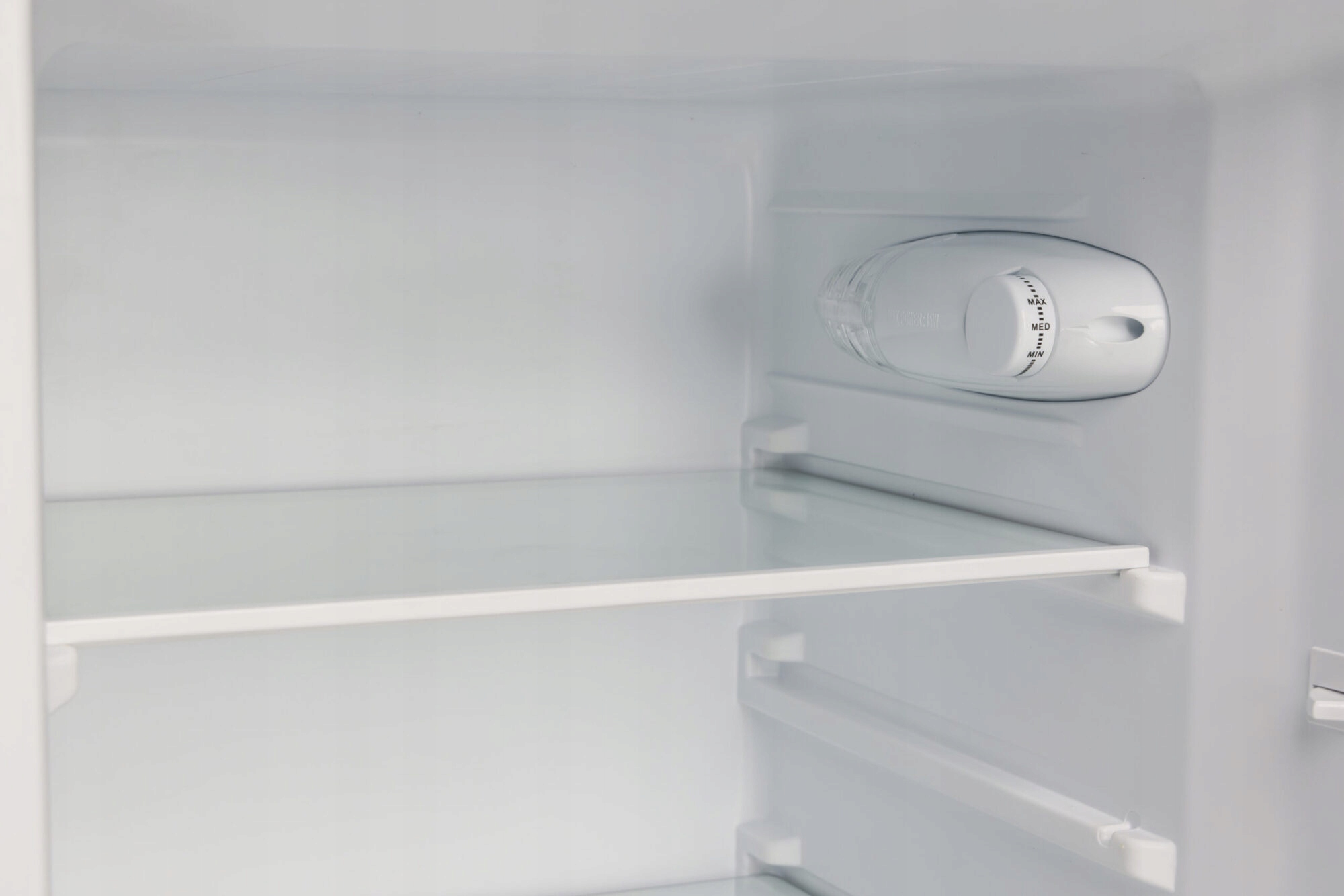 LODÓWKA LODÓWKO ZAMRAŻARKA CHŁODZIARKA 152CM 174L LOW FROST INOX 39DB Kolor dominujący srebrny/szary