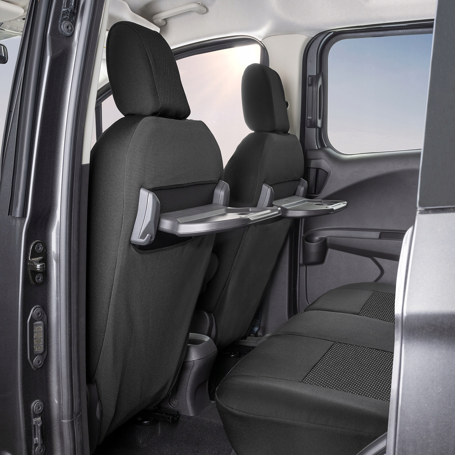 Ford Tourneo Courier I 2014-2023 Pokrowce samochodowe miarowe komplet Producent Kegel-Błażusiak