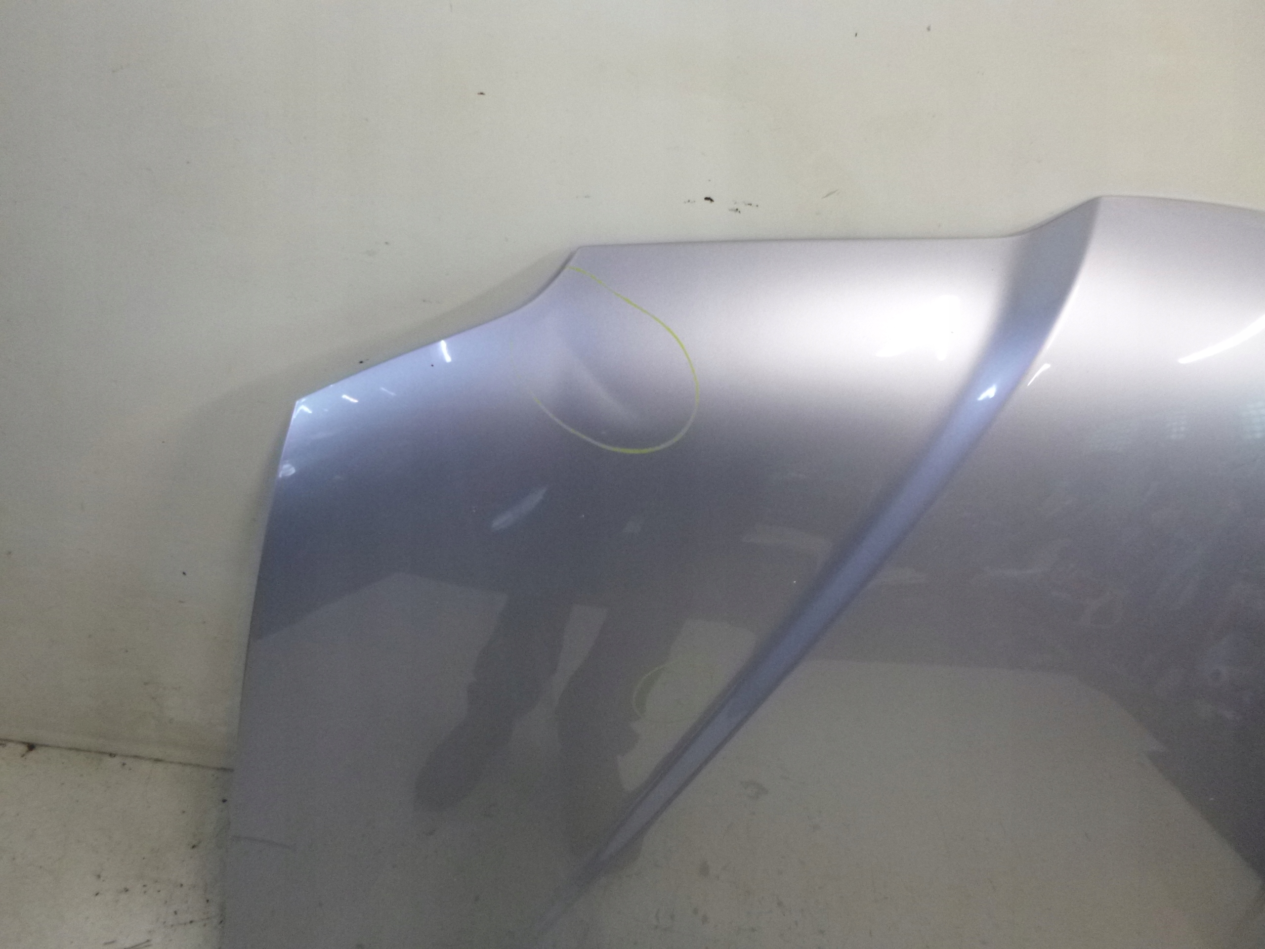 Capot Mitsubishi Outlander A31 2001 – 2006 SREBNA