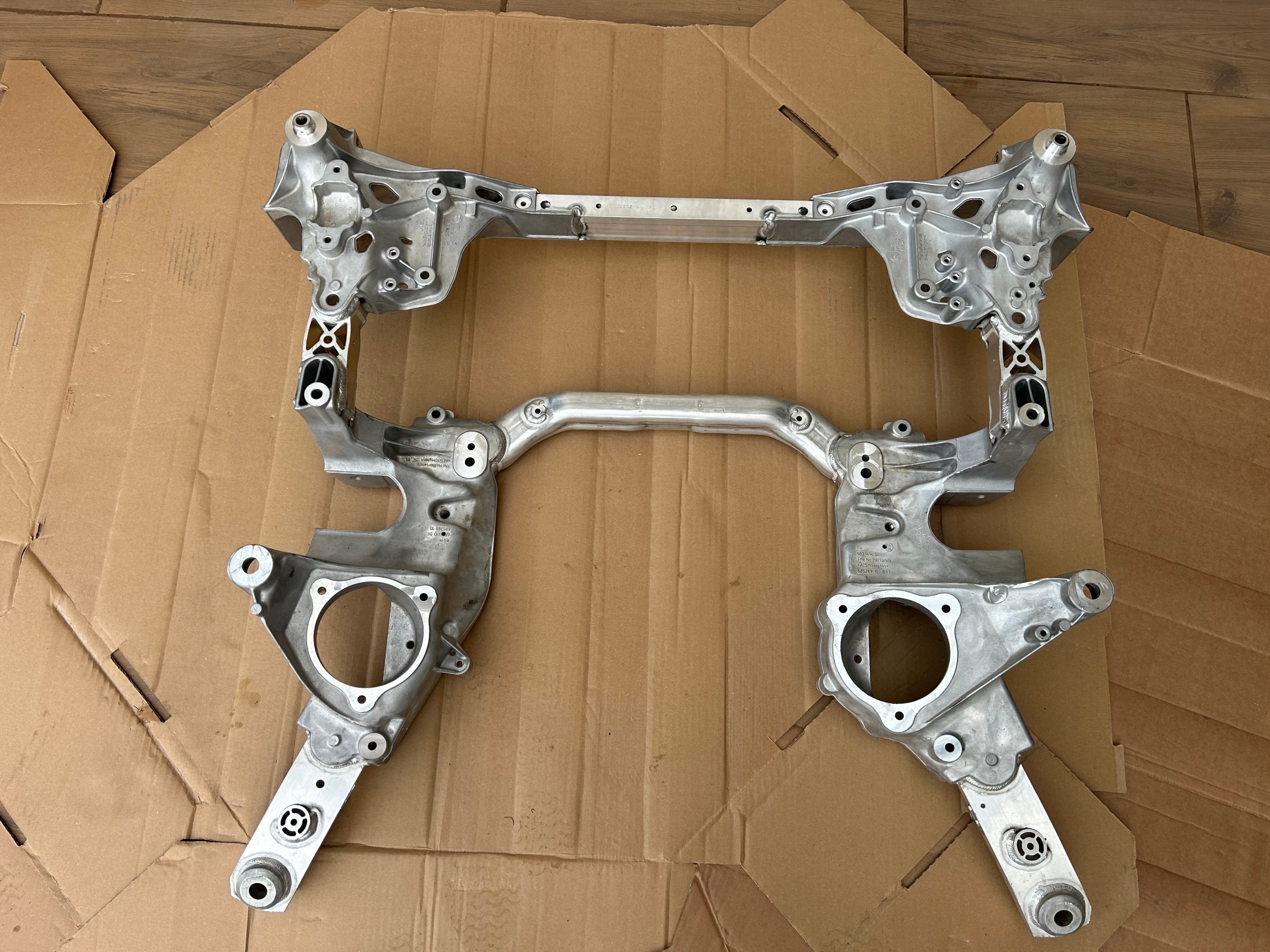 Rolls Royce Phantom RR11, Cullinan RR31, Ghost RR21 axle beam subframe below engine