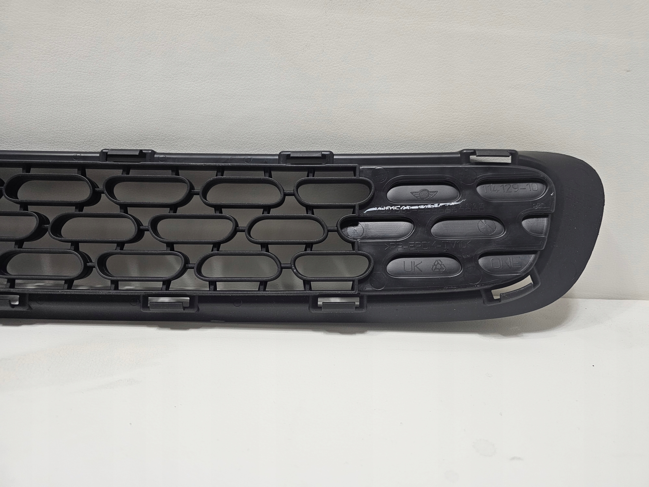 воздухозаборник жалюзи решетка радиатора MINI COOPER F55 F56