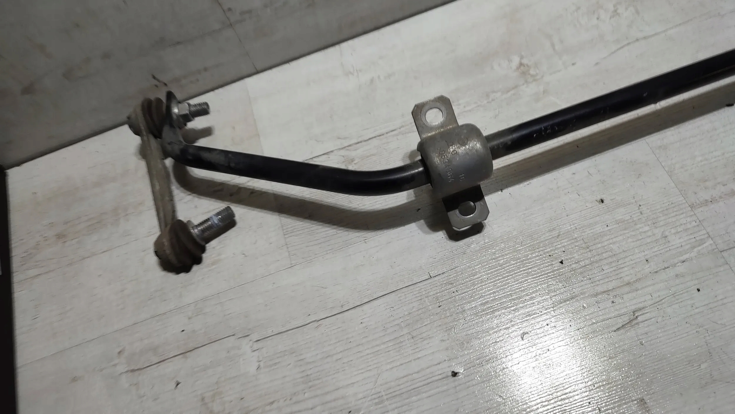 Alfa Romeo Stelvio 2.0T 21r. clutch stabilizer rod