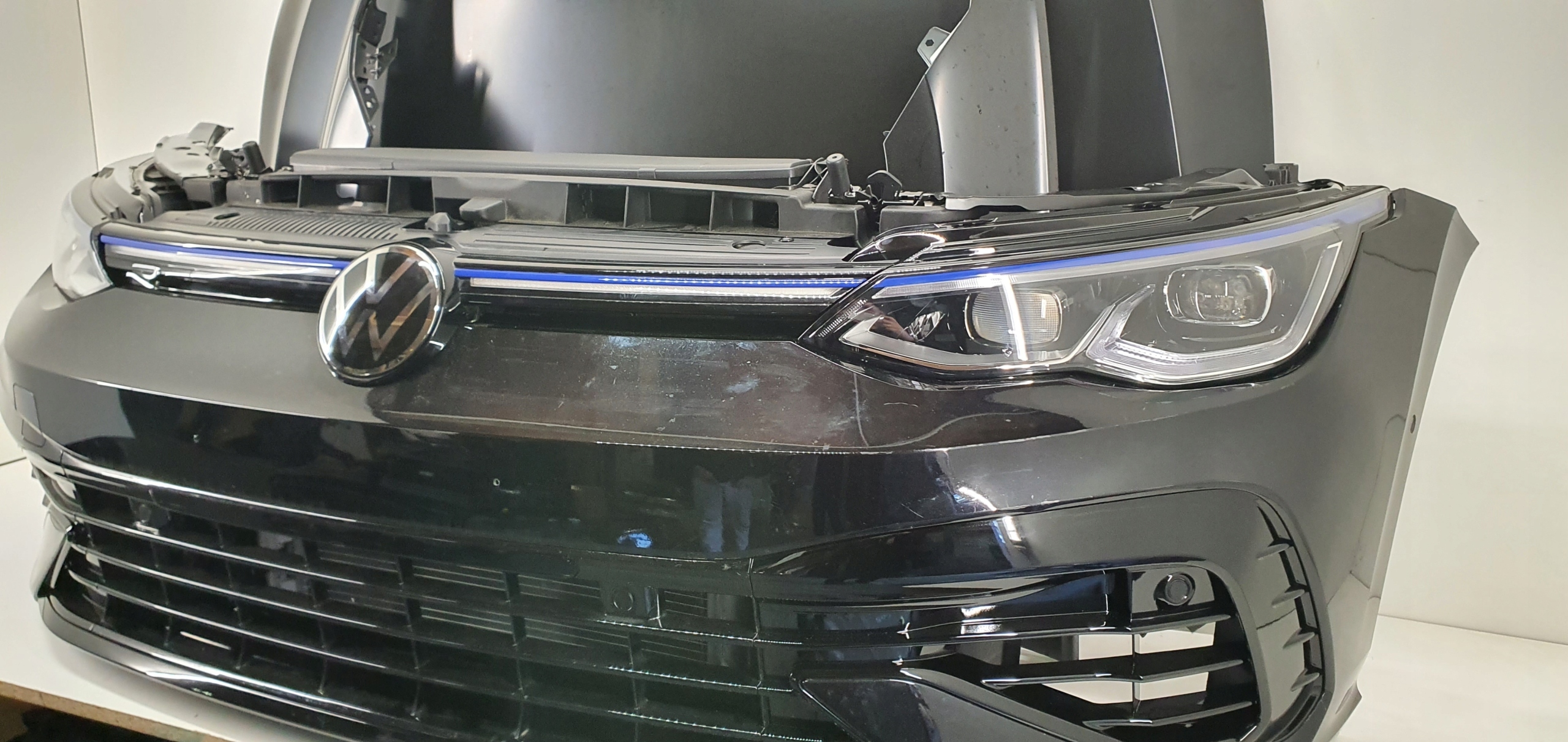 VW GOLF 8 VIII R20 KOMPLETNY PRZÓD ZDERZAK MASKA LAMPA BŁOTNIK IQ LIGHT Typ samochodu Samochody osobowe