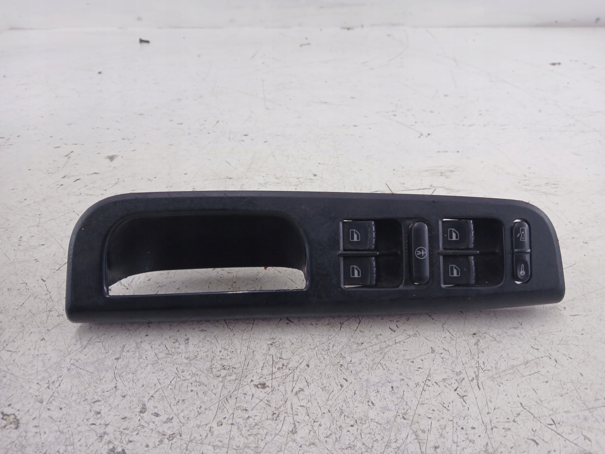VW GOLF IV PASSAT B5 PANEL okna levý předek 1J4959857B