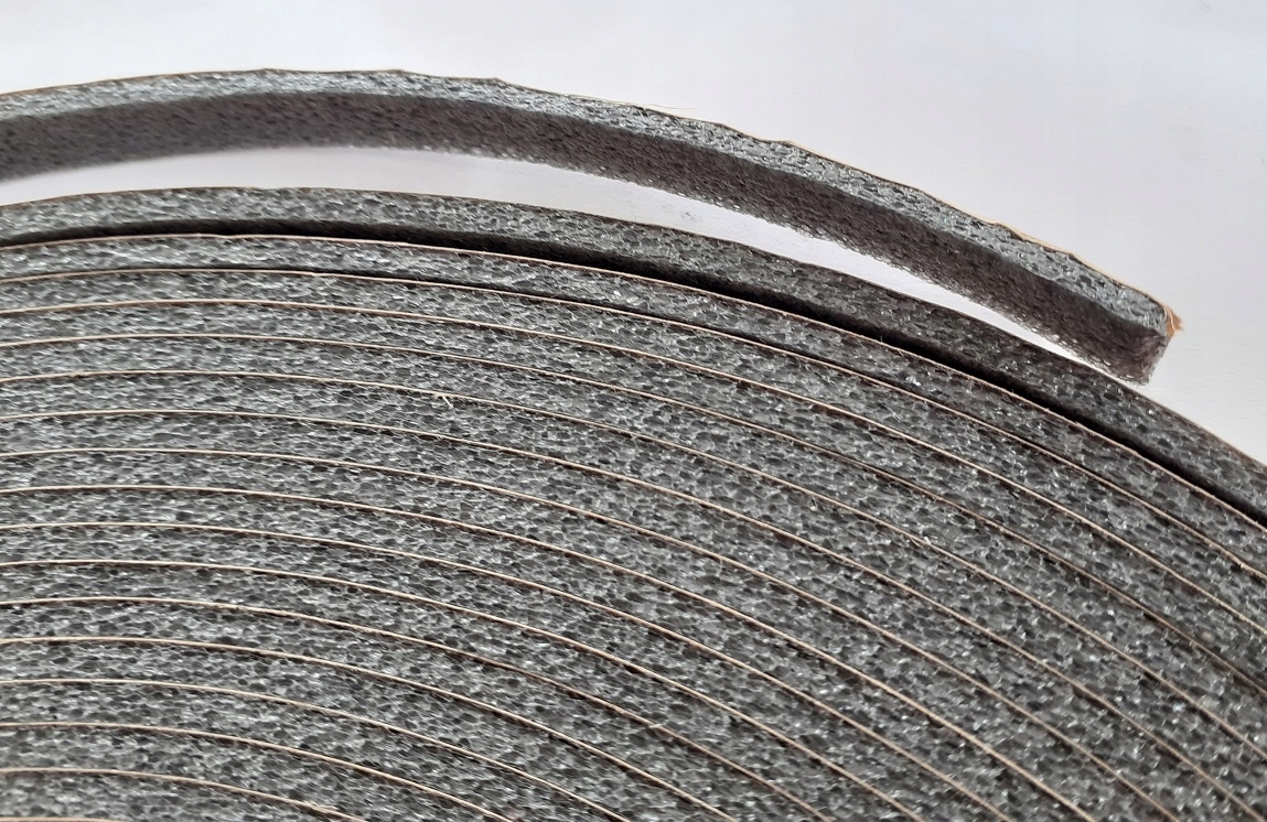 

Uszczelka do głośników 8x3mm 50cm uszczelnienie