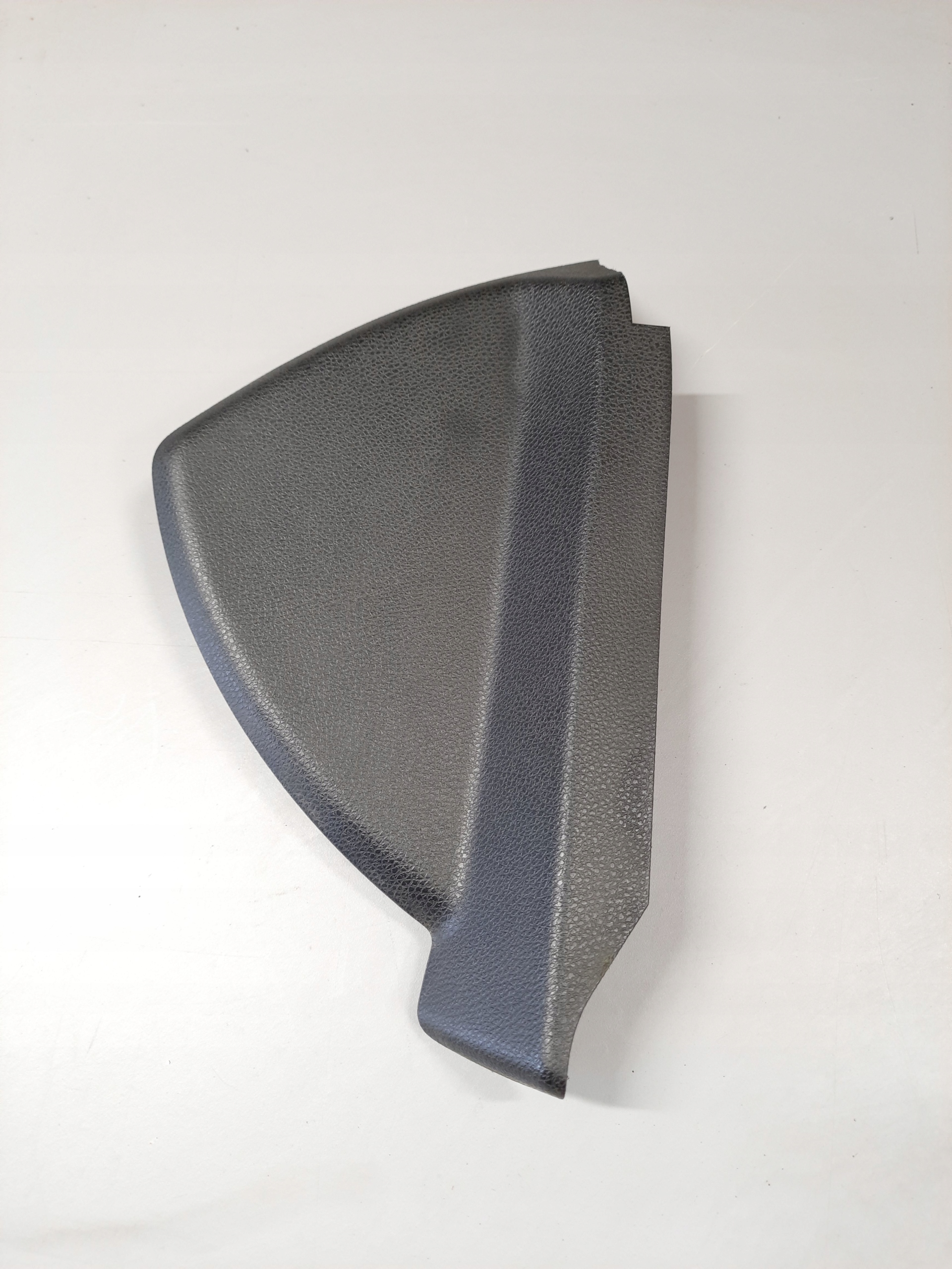 OSŁONA KONSOLI MERCEDES W204 A2046800078