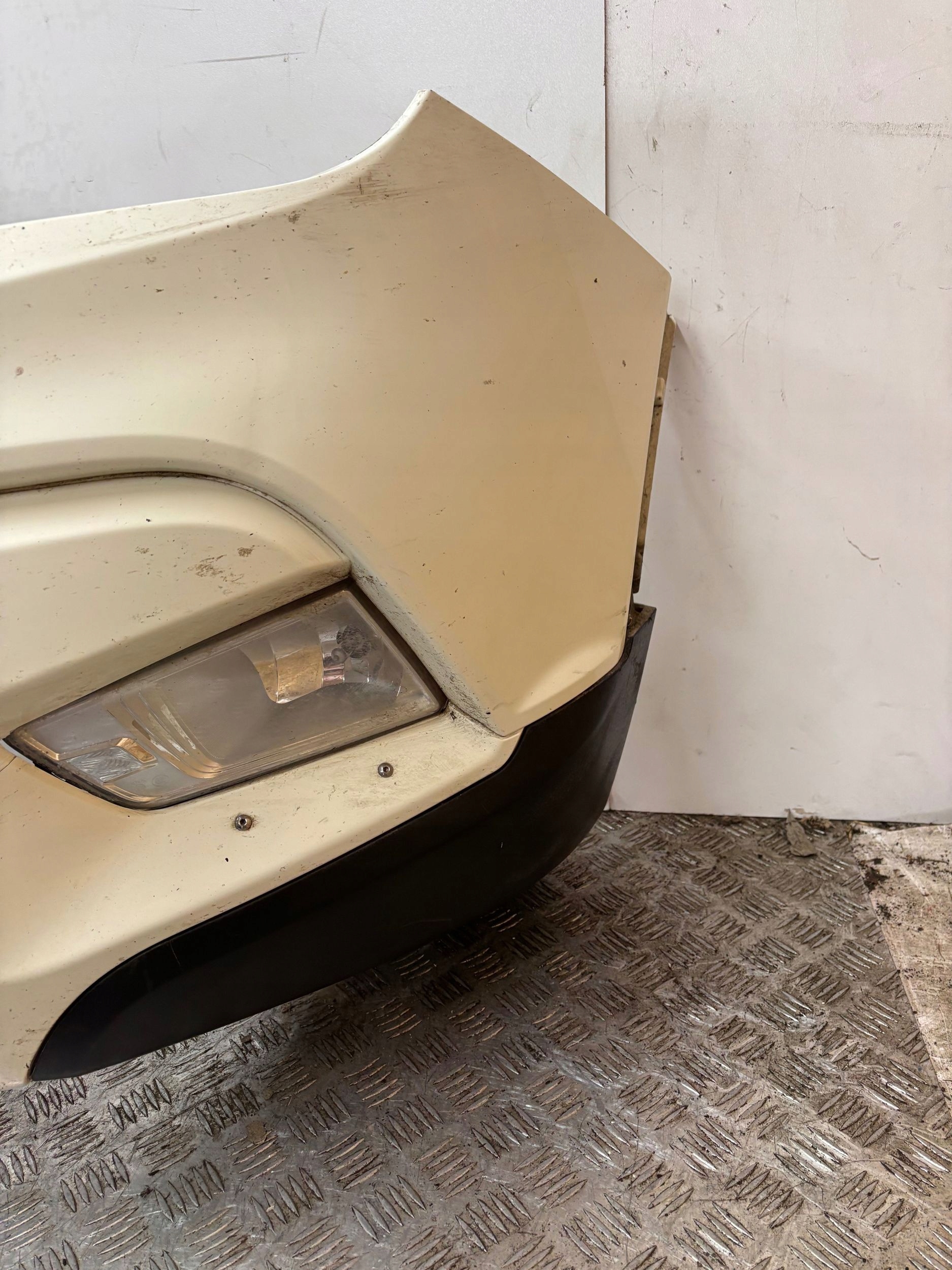bumper front front SSANGYONG TIVOLI 15