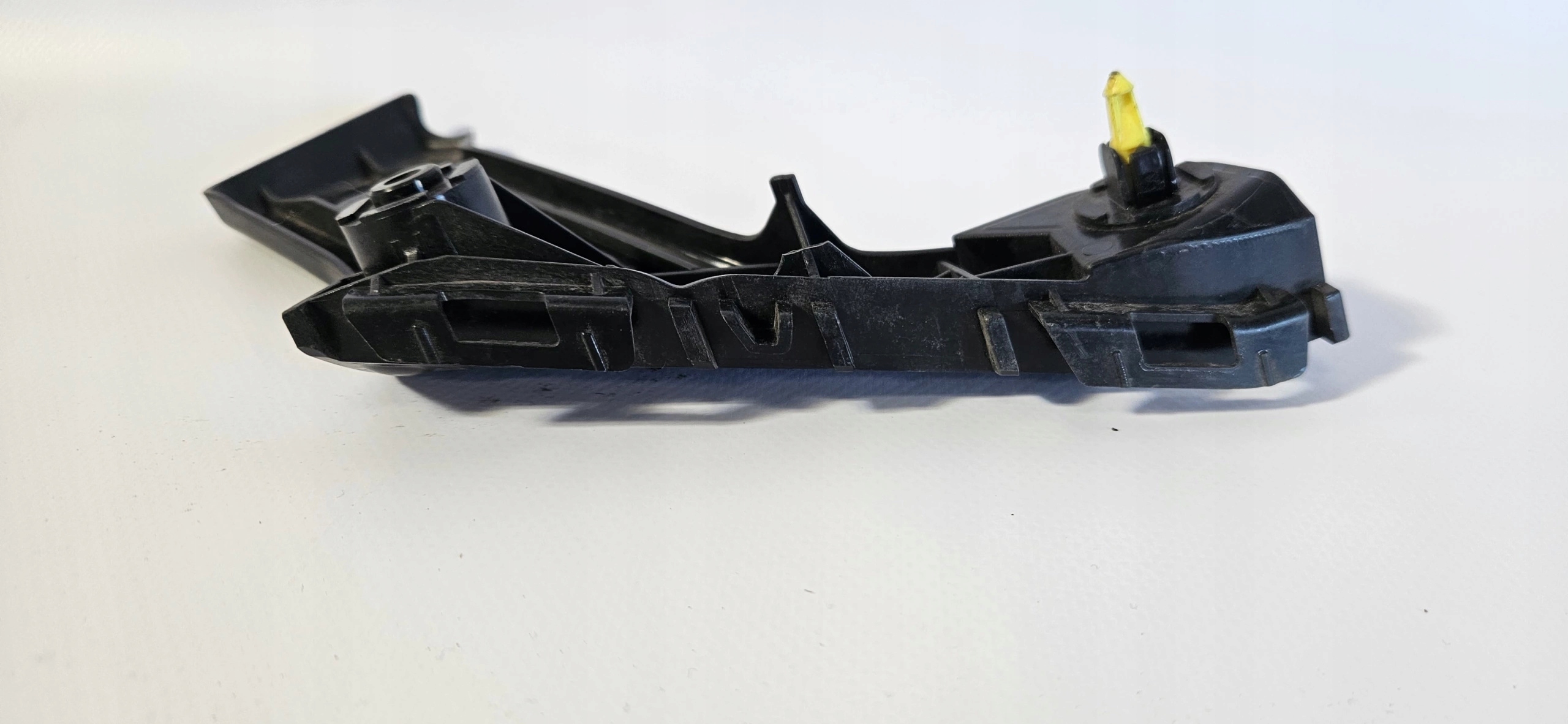 bumper bracket left front LEXUS CT 10- original