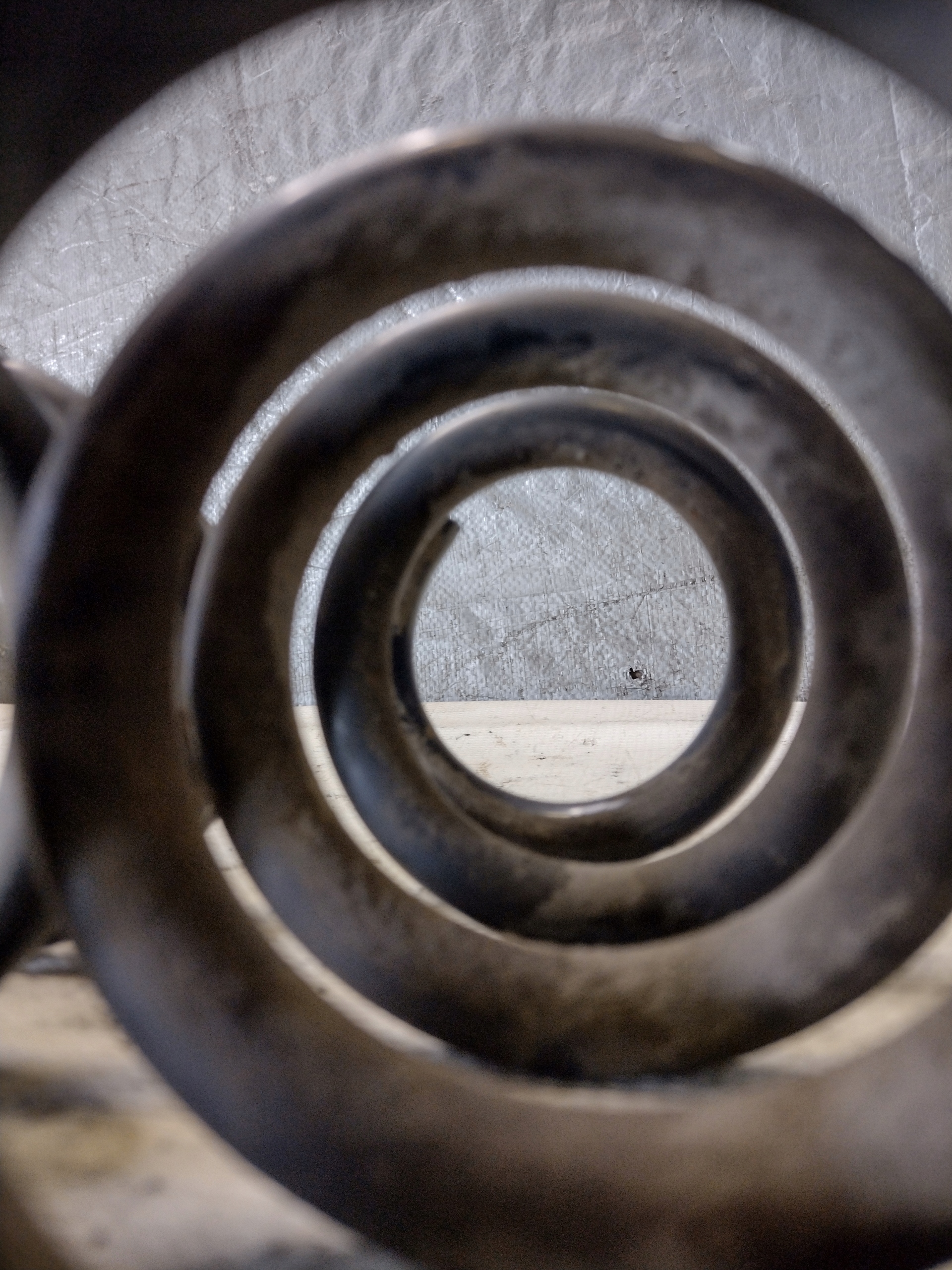 springs rear. BMW E90 2,0D (M47)