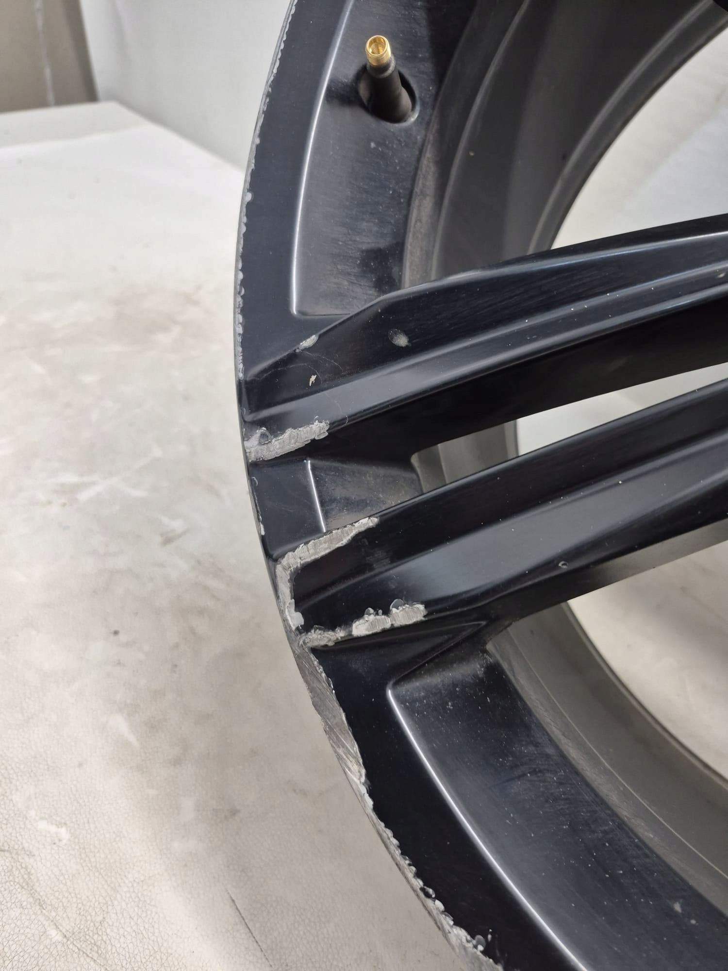 VW TIGUAN II 5NA disk hliníkový 19" 5NA601025E