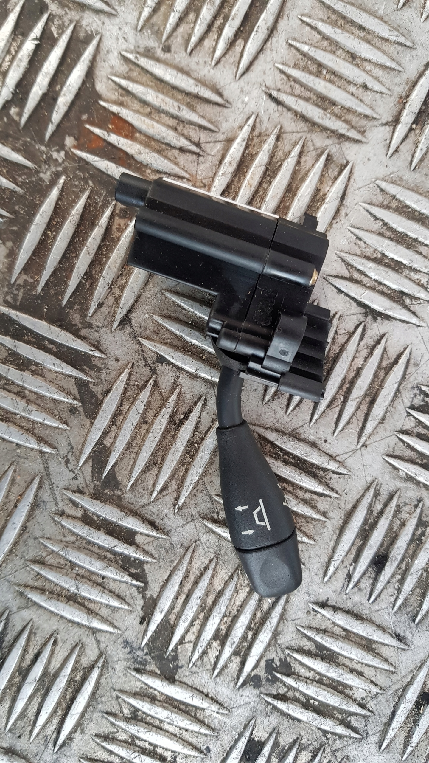 MERCEDES W220 steering wheel height control