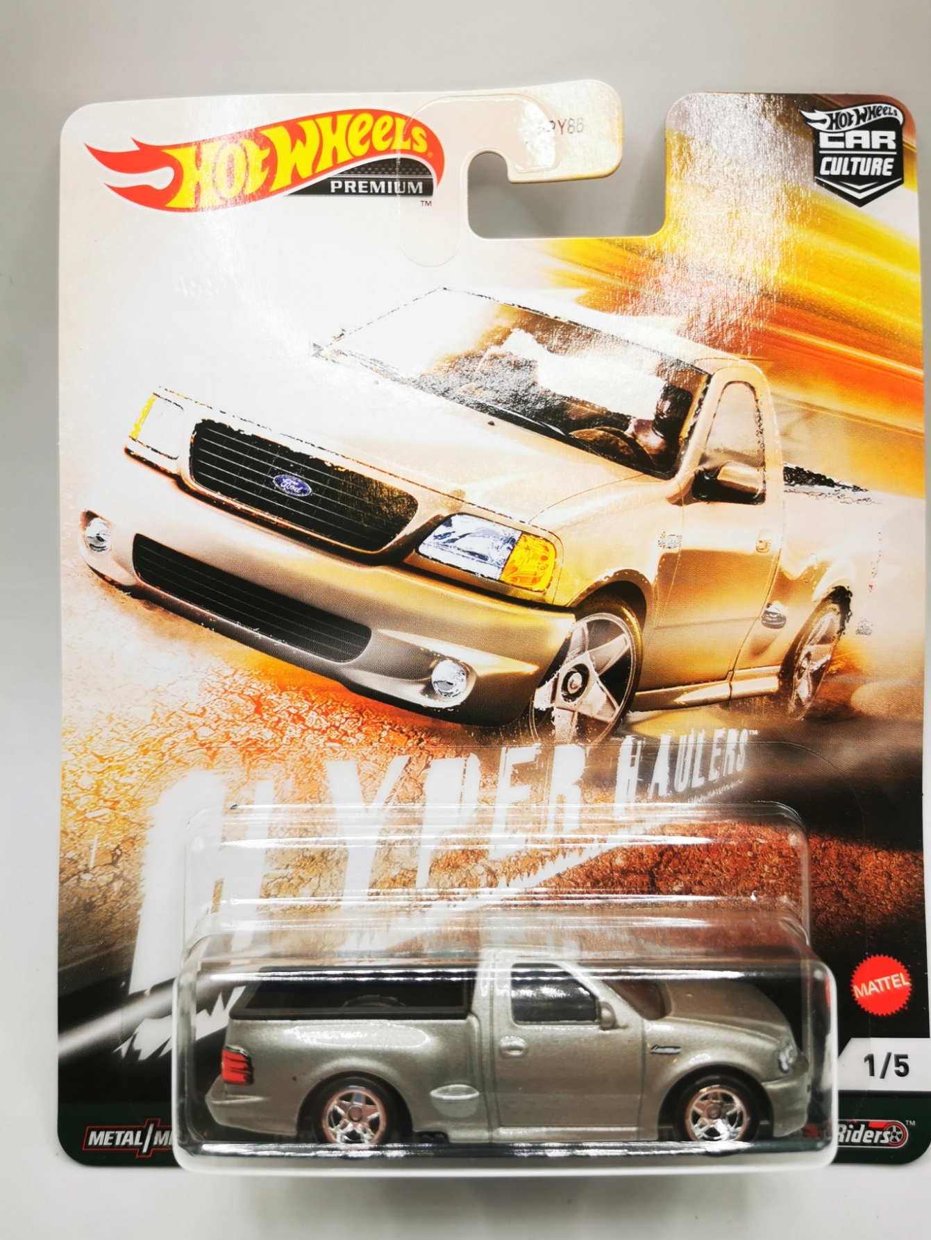 

Hot Wheels Premium 99 Ford F-150 Svt Lightning