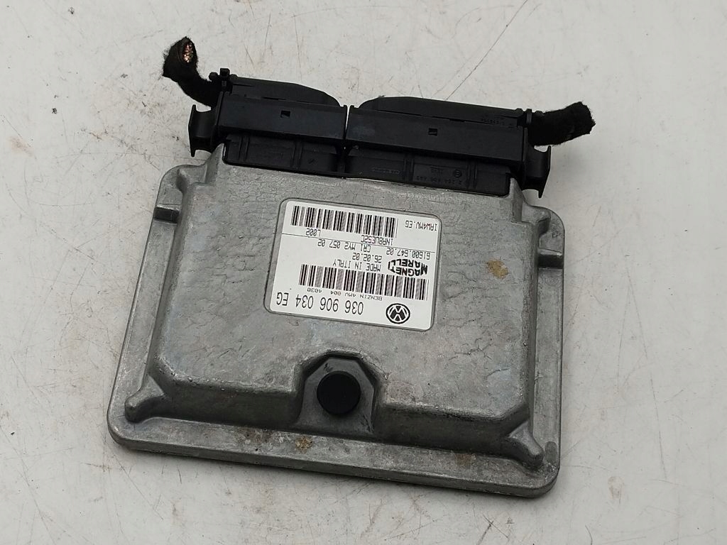 Audi A2 computer Centralina 036906034EG