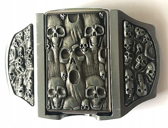 Czaszki skull z zapalniczką benzynową klamra do paska