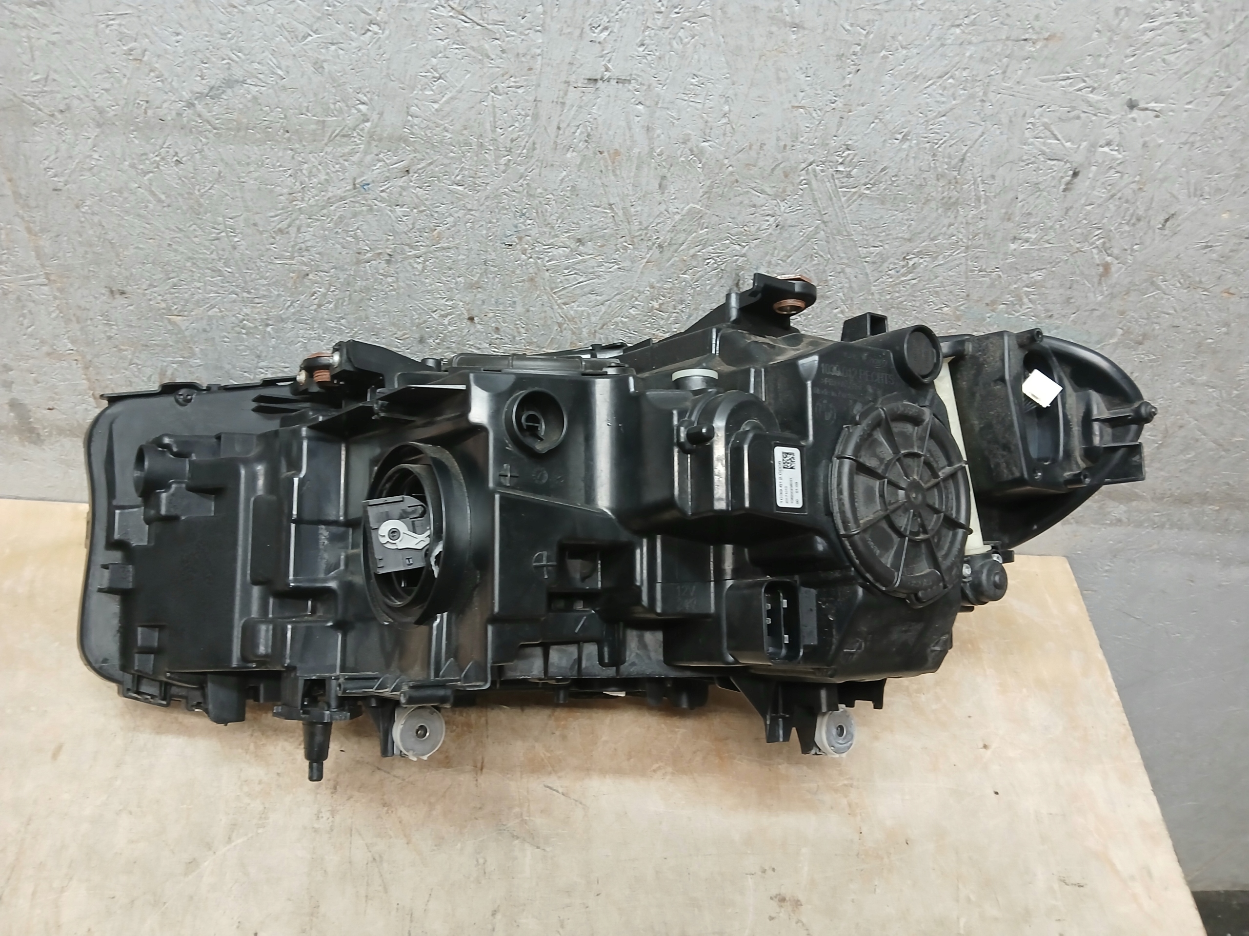 light front right BMW 5 V G30 G31 FULL LED ADAPTIVE 7439210-01