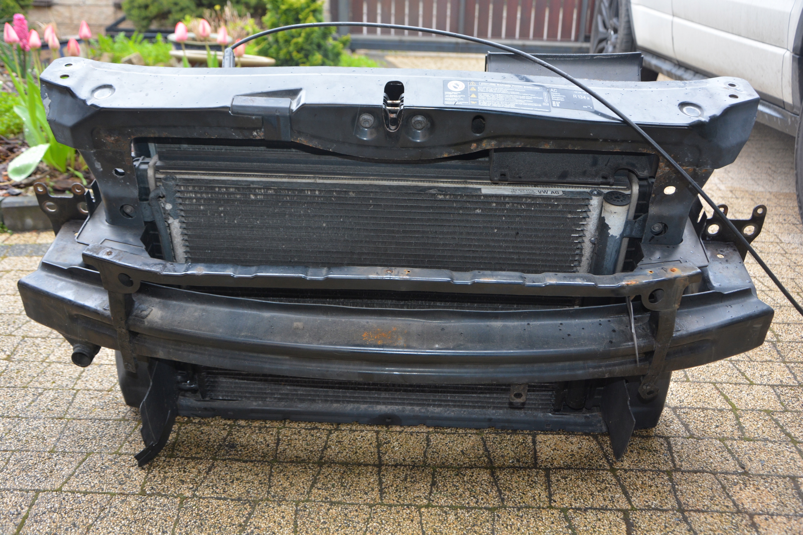 PAS PRZEDNI CHŁODNICE WIATRAKI OCTAVIA 2 RS 08-12