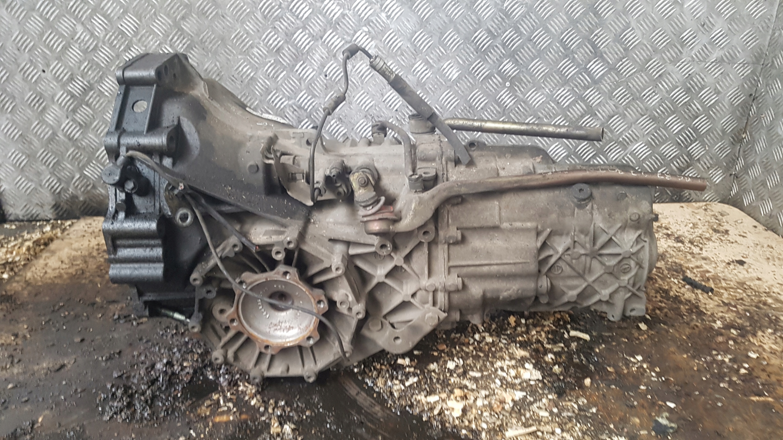 CAMBIO manuale AUDI A4 B6 2.5 V6 TDI 0A2300040B