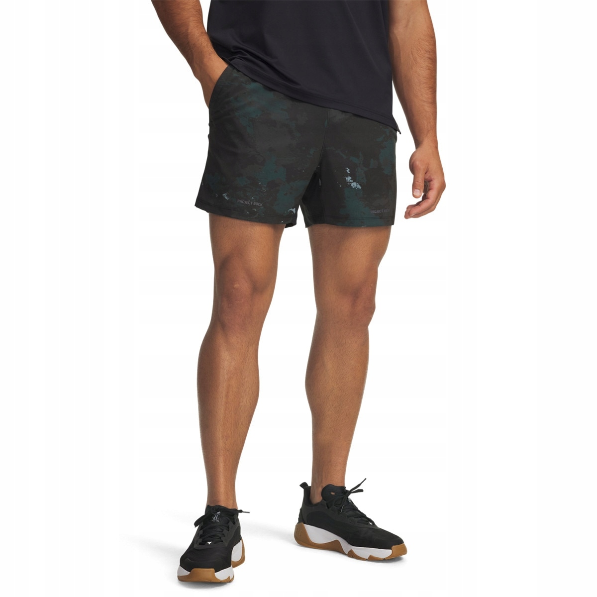 Kraťasy sportovní kraťasy Under Armour černé maskáč krátké M