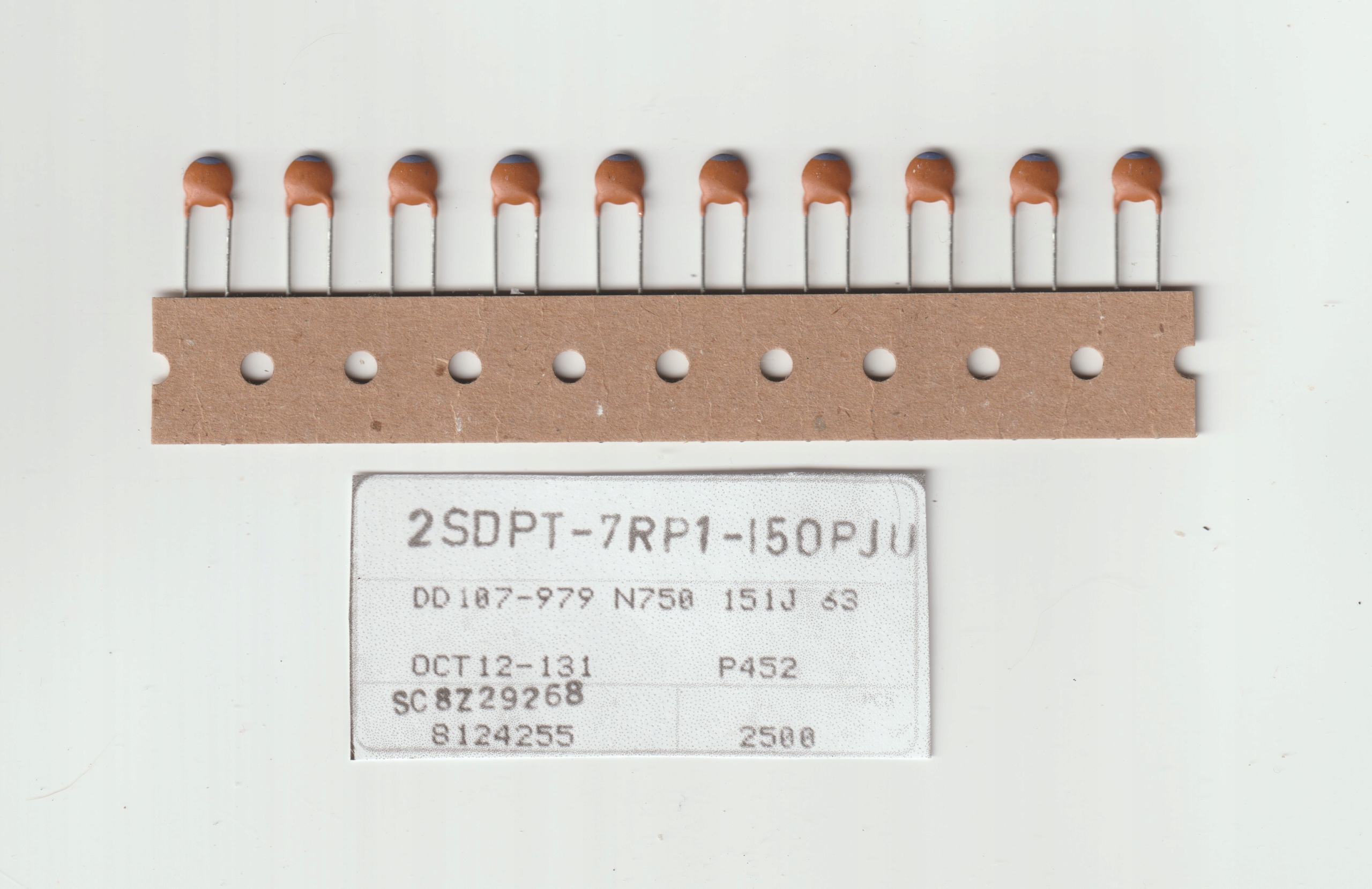 100x 150pF 63V 5% N750 kond. ceramiczny Tht Murata