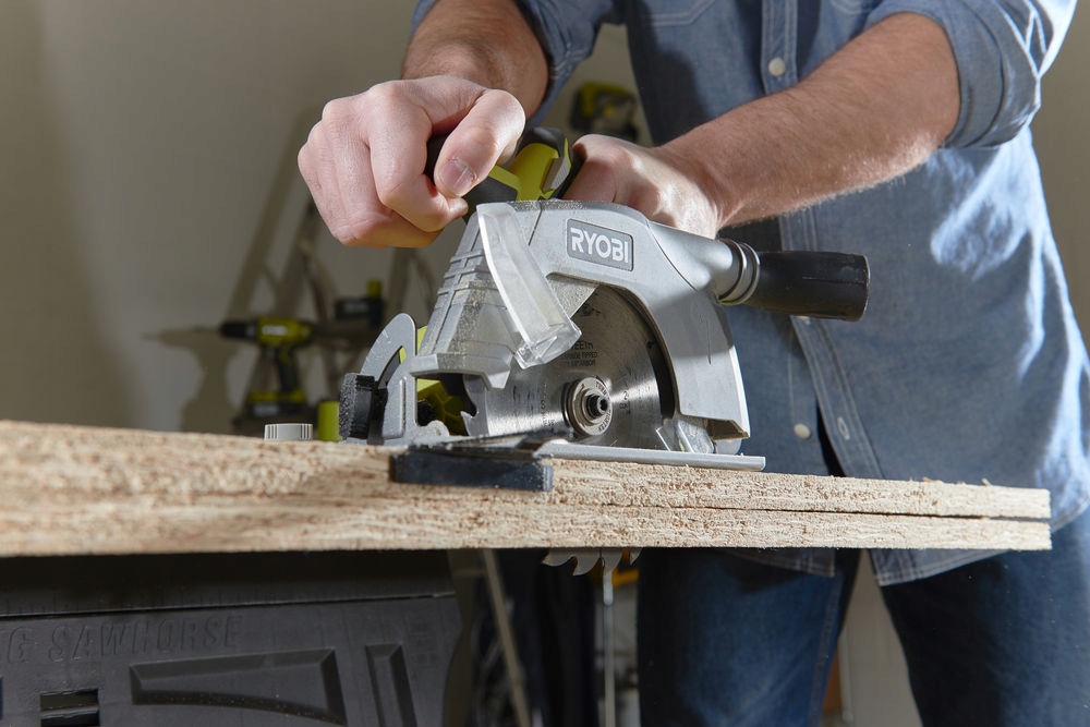 PILARKA PIŁA TARCZOWA RYOBI R18CS-0 18V 165MM +2Ah Maksymalna moc 1600 W