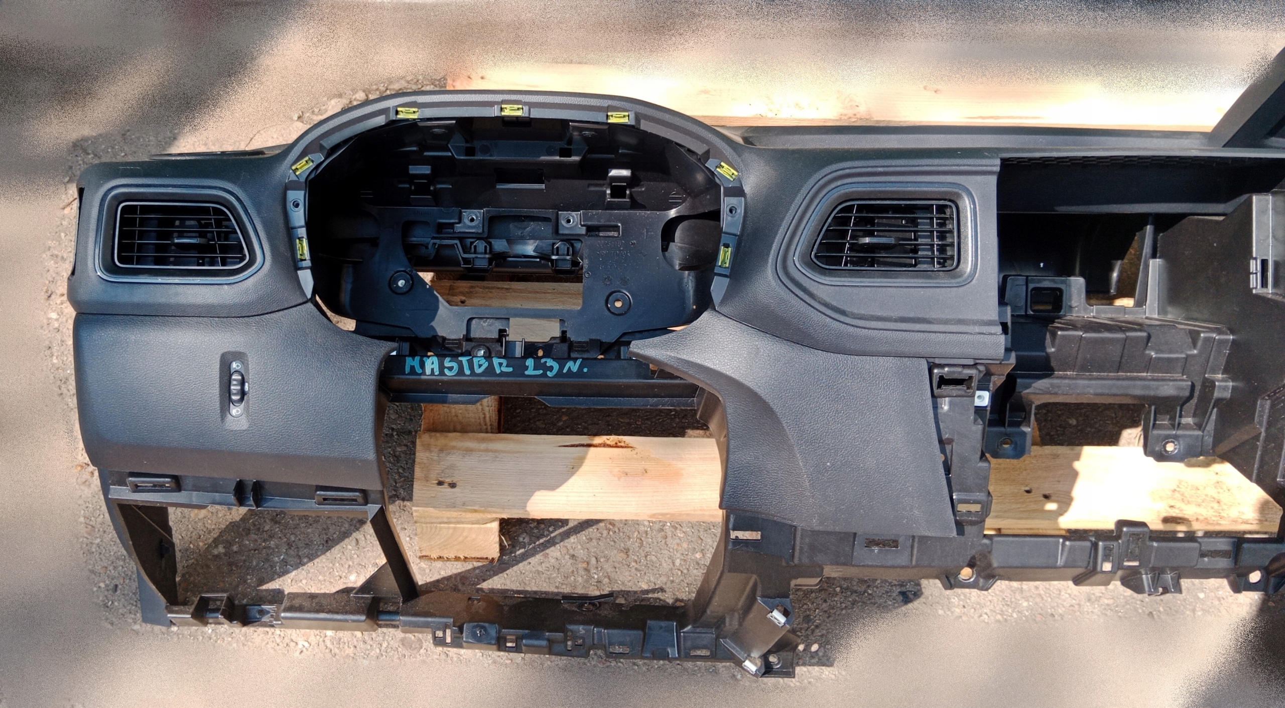 RENAULT MASTER III LIFT IV 23R dashboard instrument panel console PULPIT