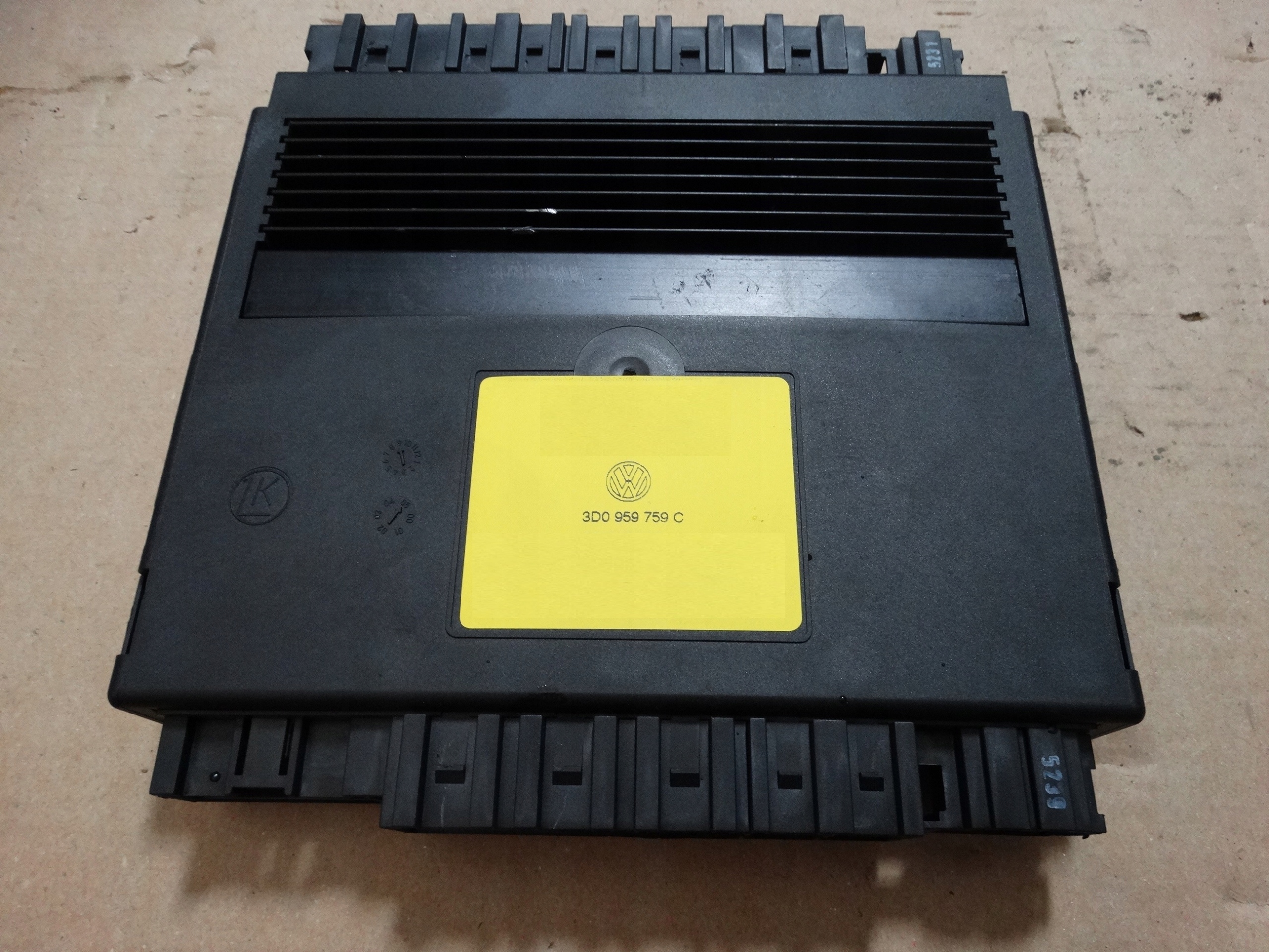 IDEALNY Bedienteil modul SITZ links VW PHAETON 1 9