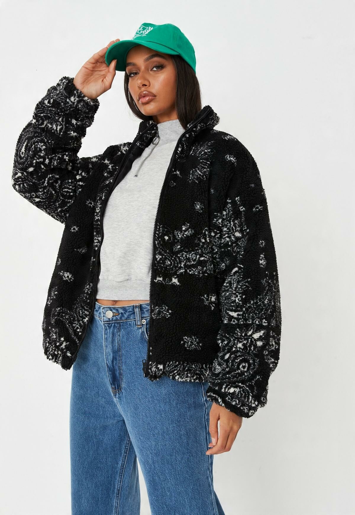 

Missguided_ciepła Polarowa Kurtka O1449065 R.m