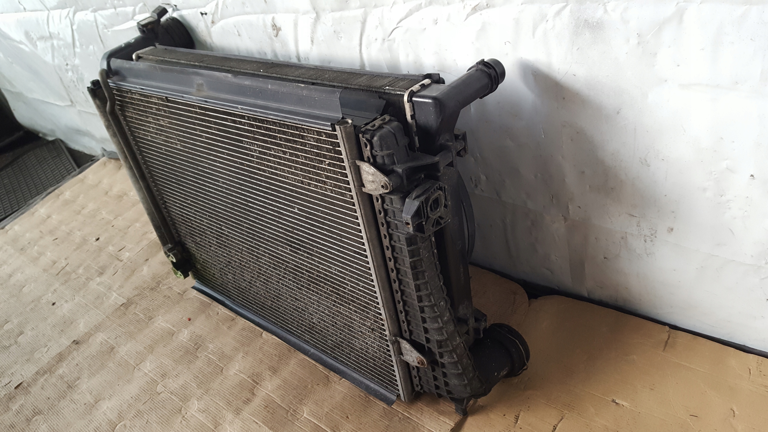 water cooler 3C0145803E VW Passat B6