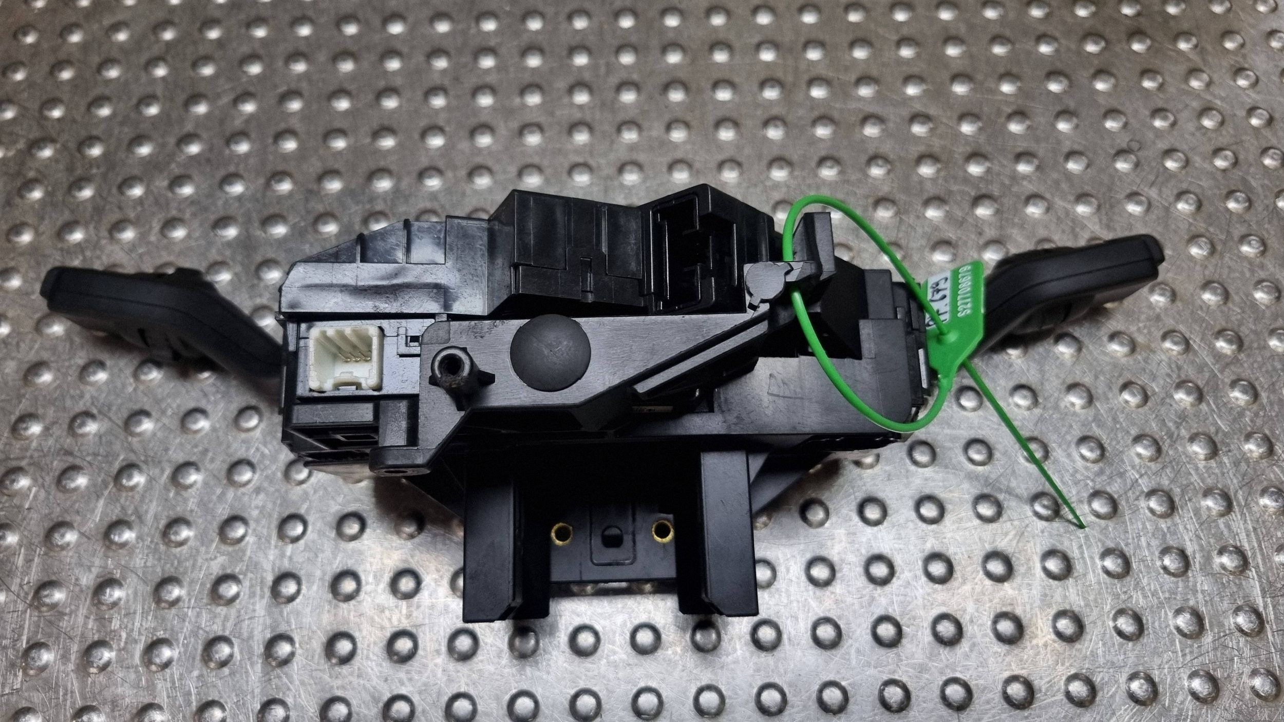 commodo commande levier commodo sous volant anneau 4M5T-13N064-HH FORD KUGA MK1 C-MAX MK1