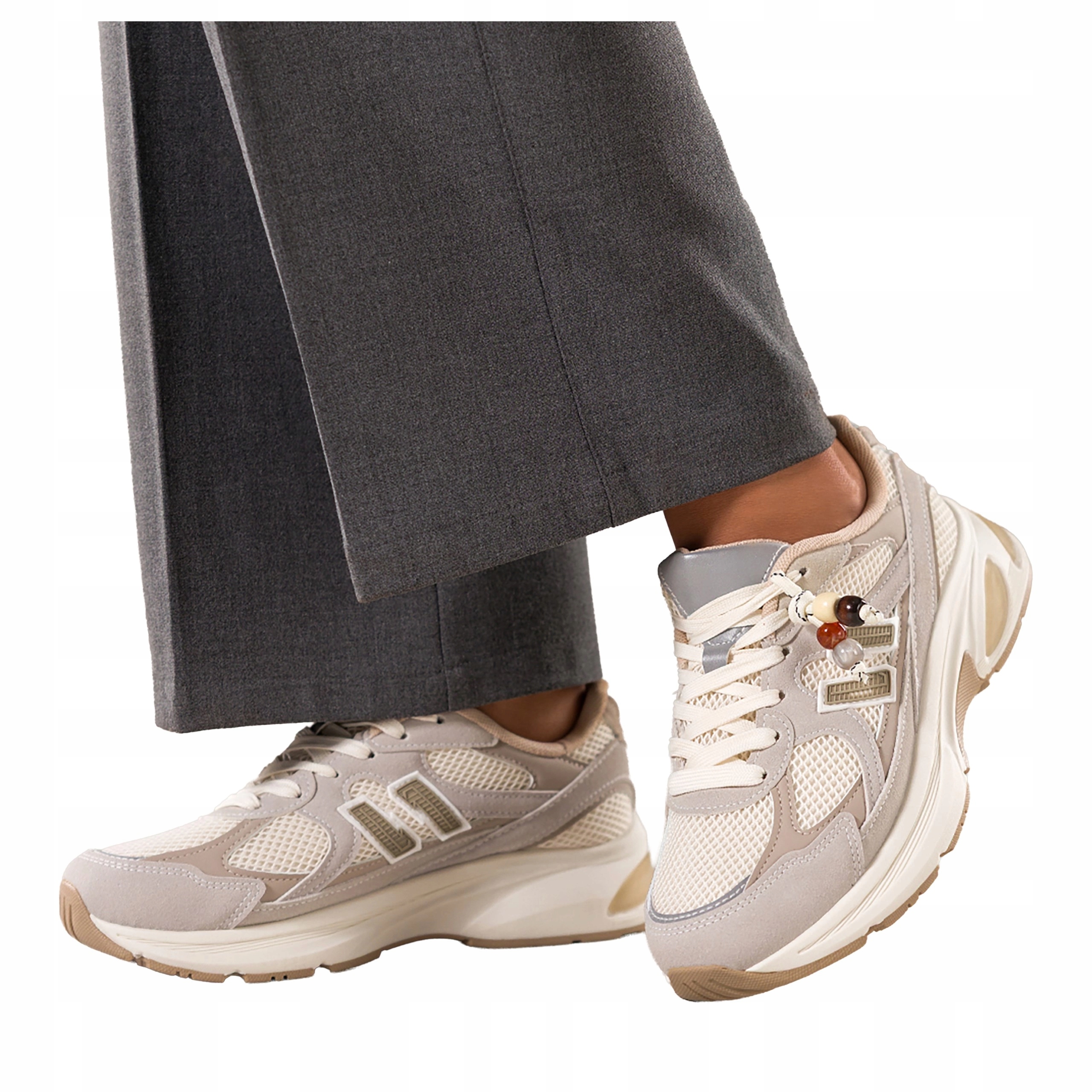 Dámské béžové tenisky se síťkou, sportovní šněrování na Platformě, velikost 40