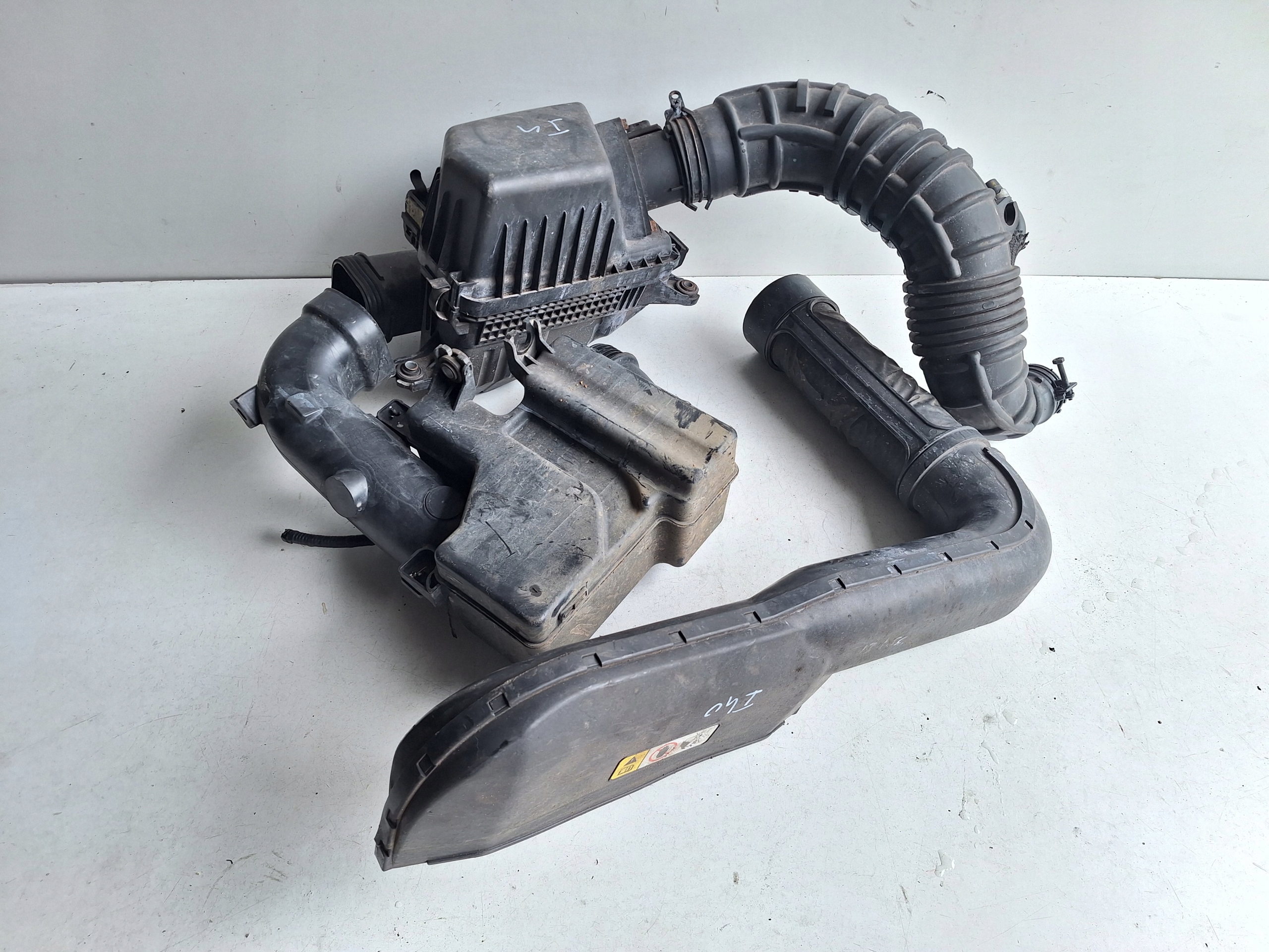HYUNDAI I40 12-15 REZONATOR luftfiltergehäuse 1.7 CDRI